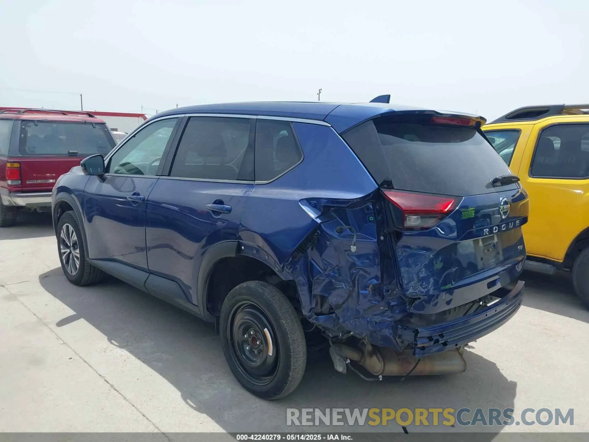 15 Photograph of a damaged car 5N1AT3BA4MC762346 NISSAN ROGUE 2021