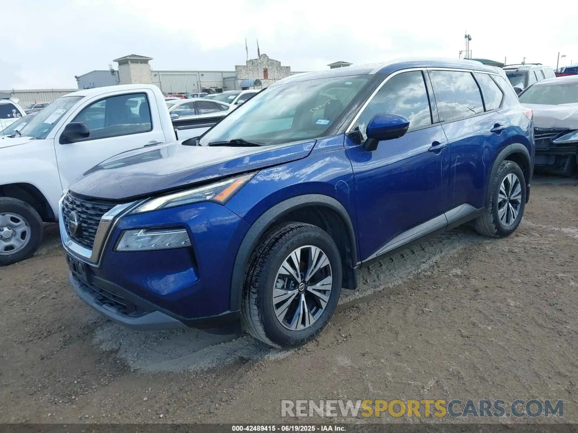 2 Photograph of a damaged car 5N1AT3BA4MC785920 NISSAN ROGUE 2021