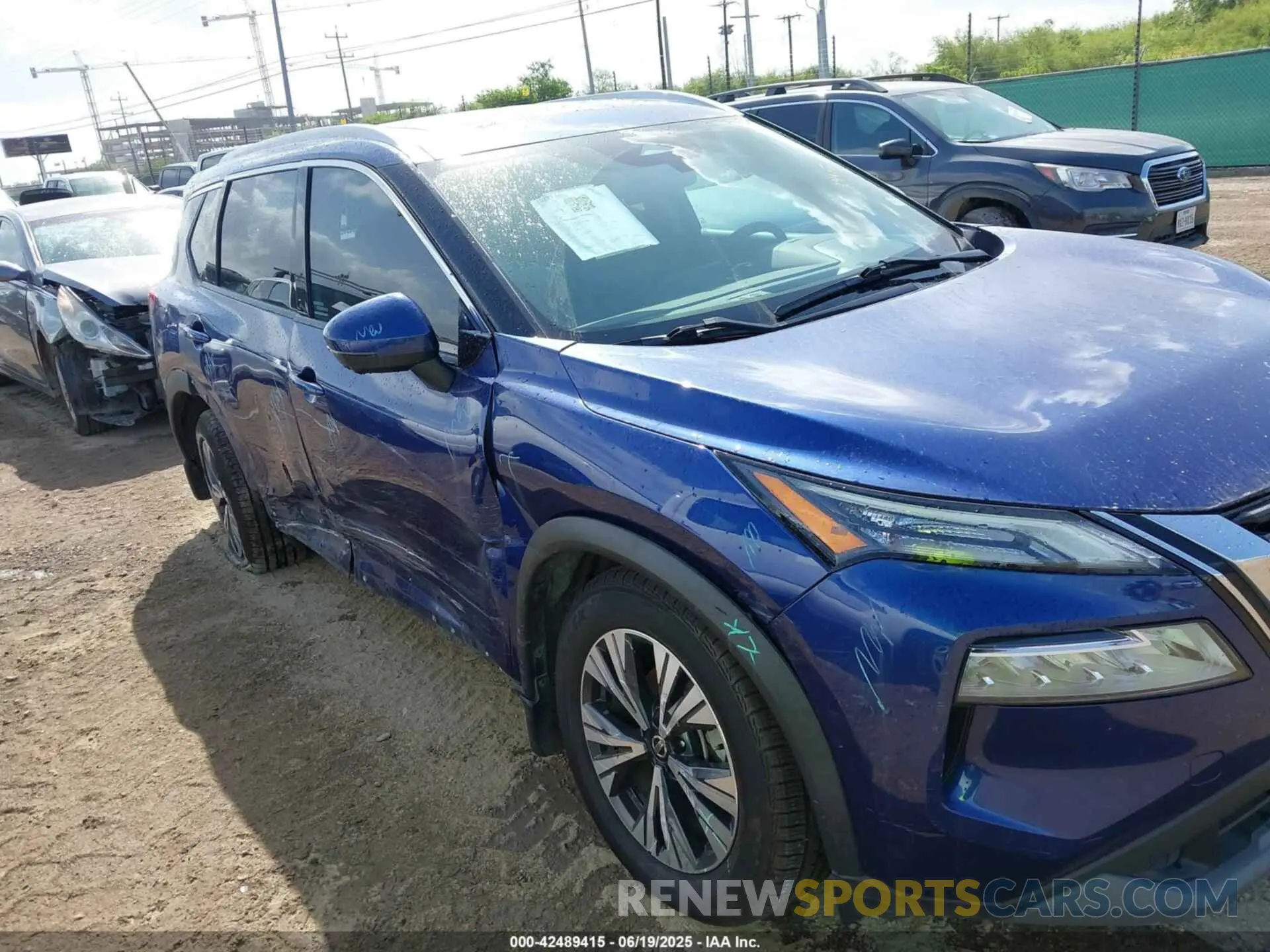 6 Photograph of a damaged car 5N1AT3BA4MC785920 NISSAN ROGUE 2021