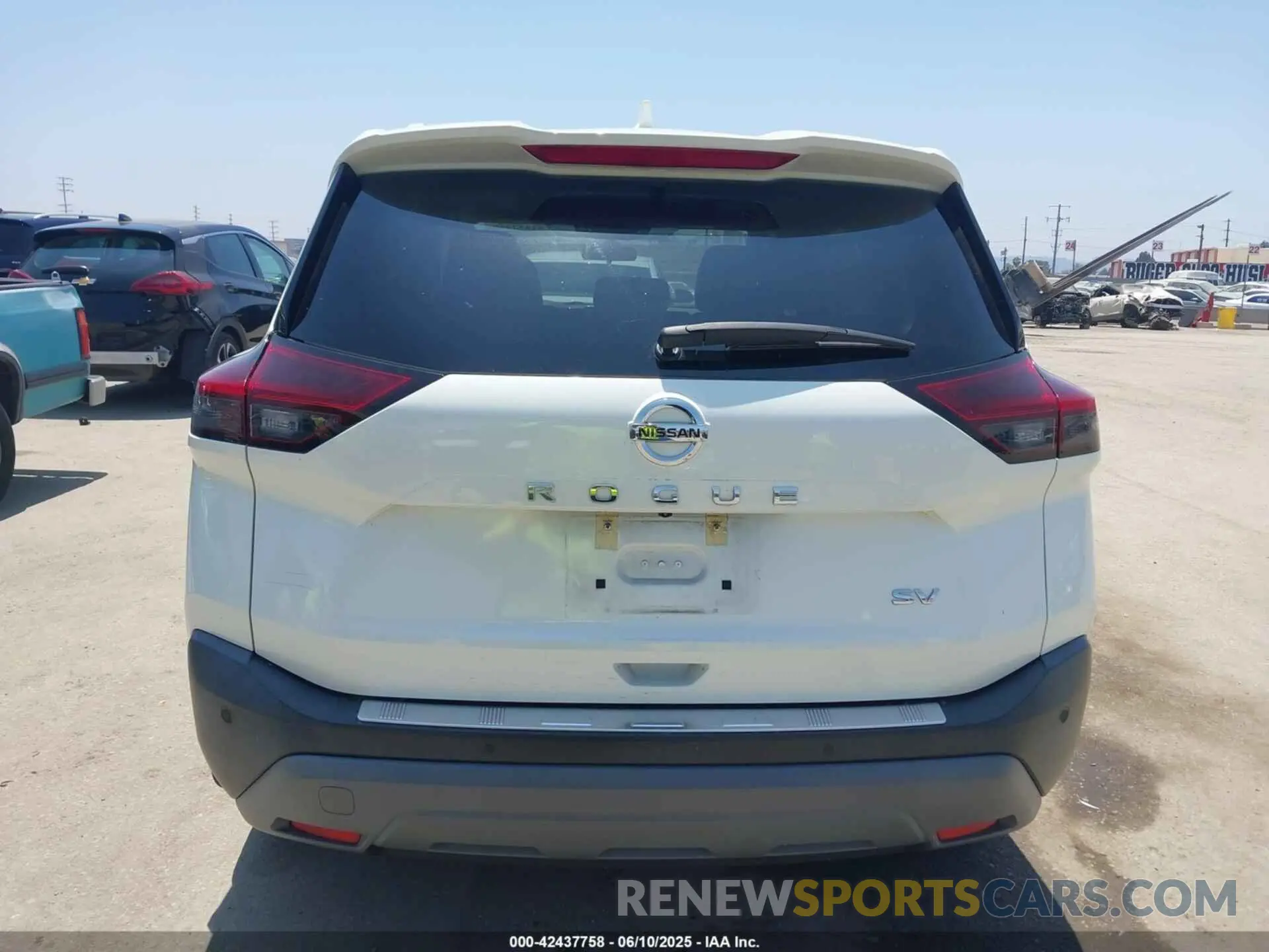 16 Photograph of a damaged car 5N1AT3BA4MC804966 NISSAN ROGUE 2021