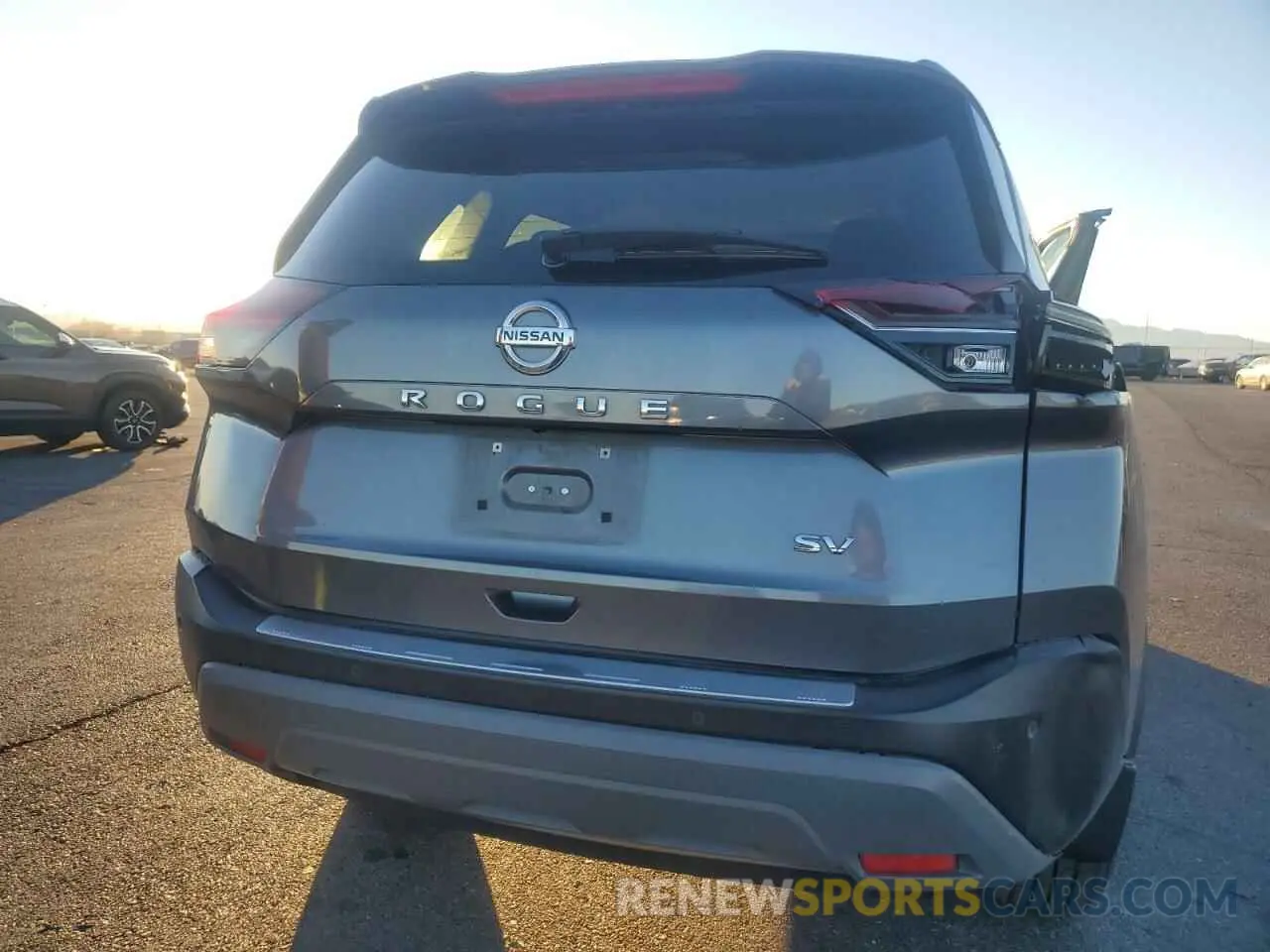 6 Photograph of a damaged car 5N1AT3BA5MC779382 NISSAN ROGUE 2021