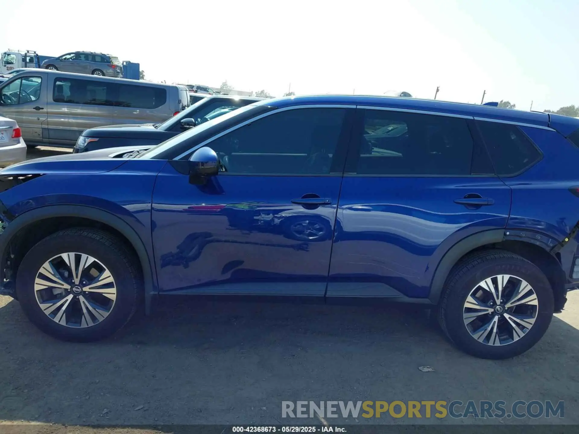 15 Photograph of a damaged car 5N1AT3BA5MC821839 NISSAN ROGUE 2021