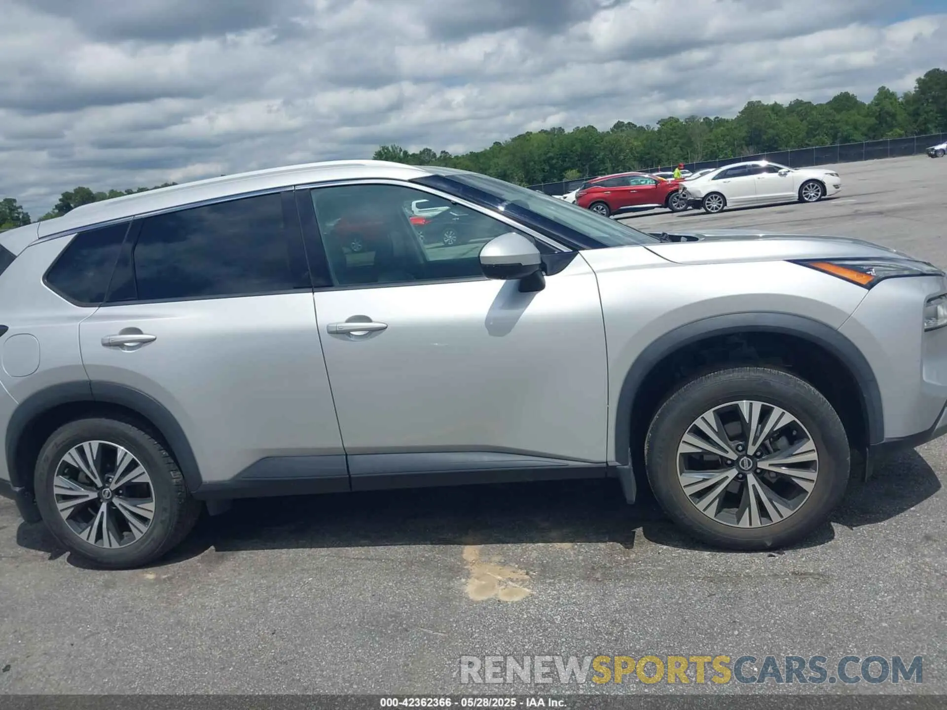 14 Photograph of a damaged car 5N1AT3BA6MC754247 NISSAN ROGUE 2021