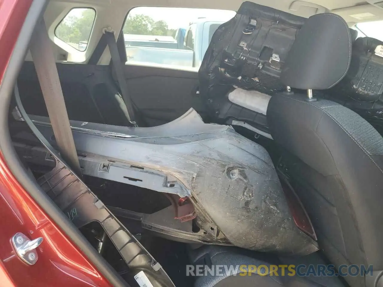 10 Photograph of a damaged car 5N1AT3BA6MC819839 NISSAN ROGUE 2021