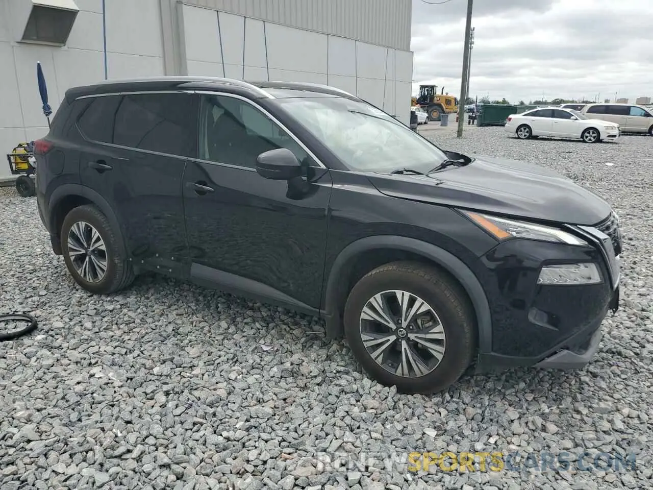 4 Photograph of a damaged car 5N1AT3BA7MC703324 NISSAN ROGUE 2021