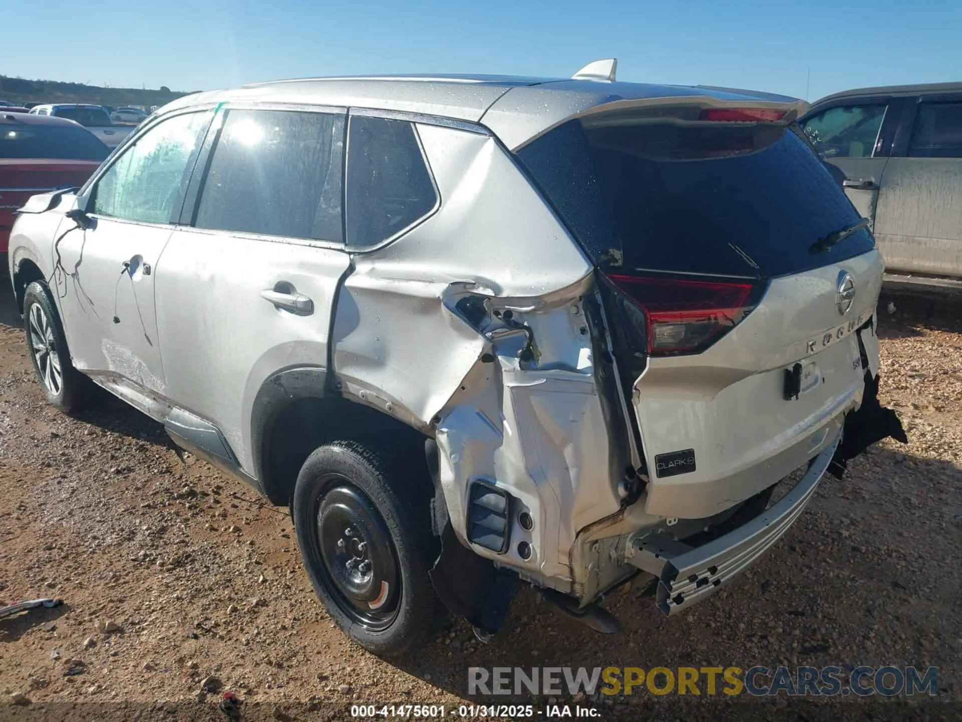 17 Photograph of a damaged car 5N1AT3BA7MC720155 NISSAN ROGUE 2021