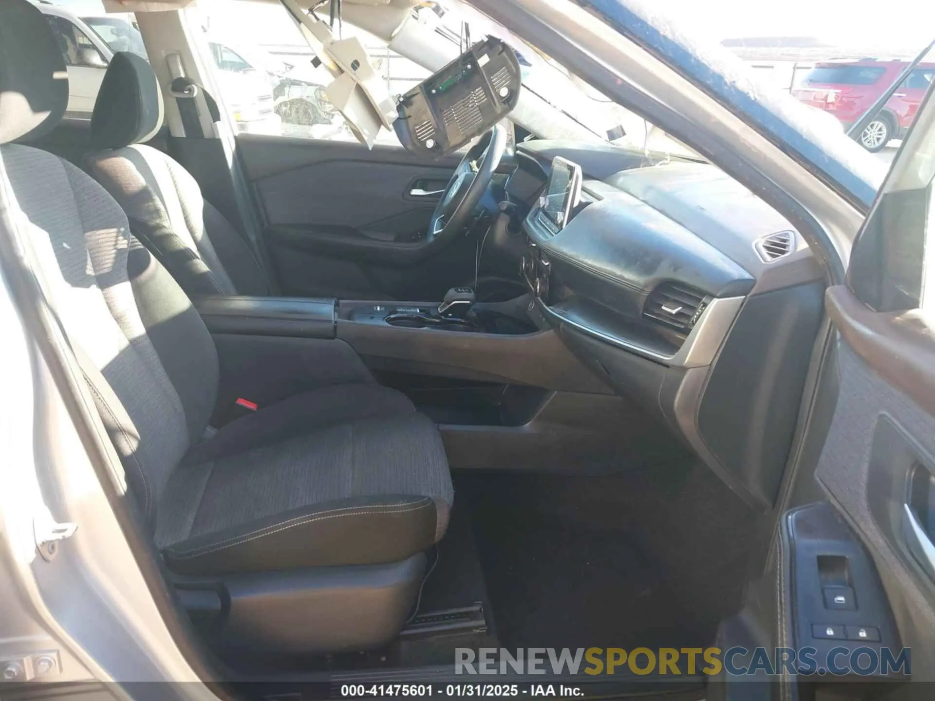 5 Photograph of a damaged car 5N1AT3BA7MC720155 NISSAN ROGUE 2021