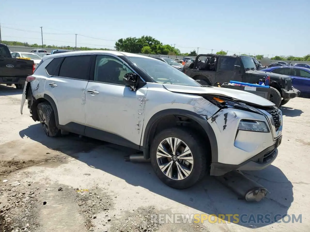 4 Photograph of a damaged car 5N1AT3BA7MC835225 NISSAN ROGUE 2021