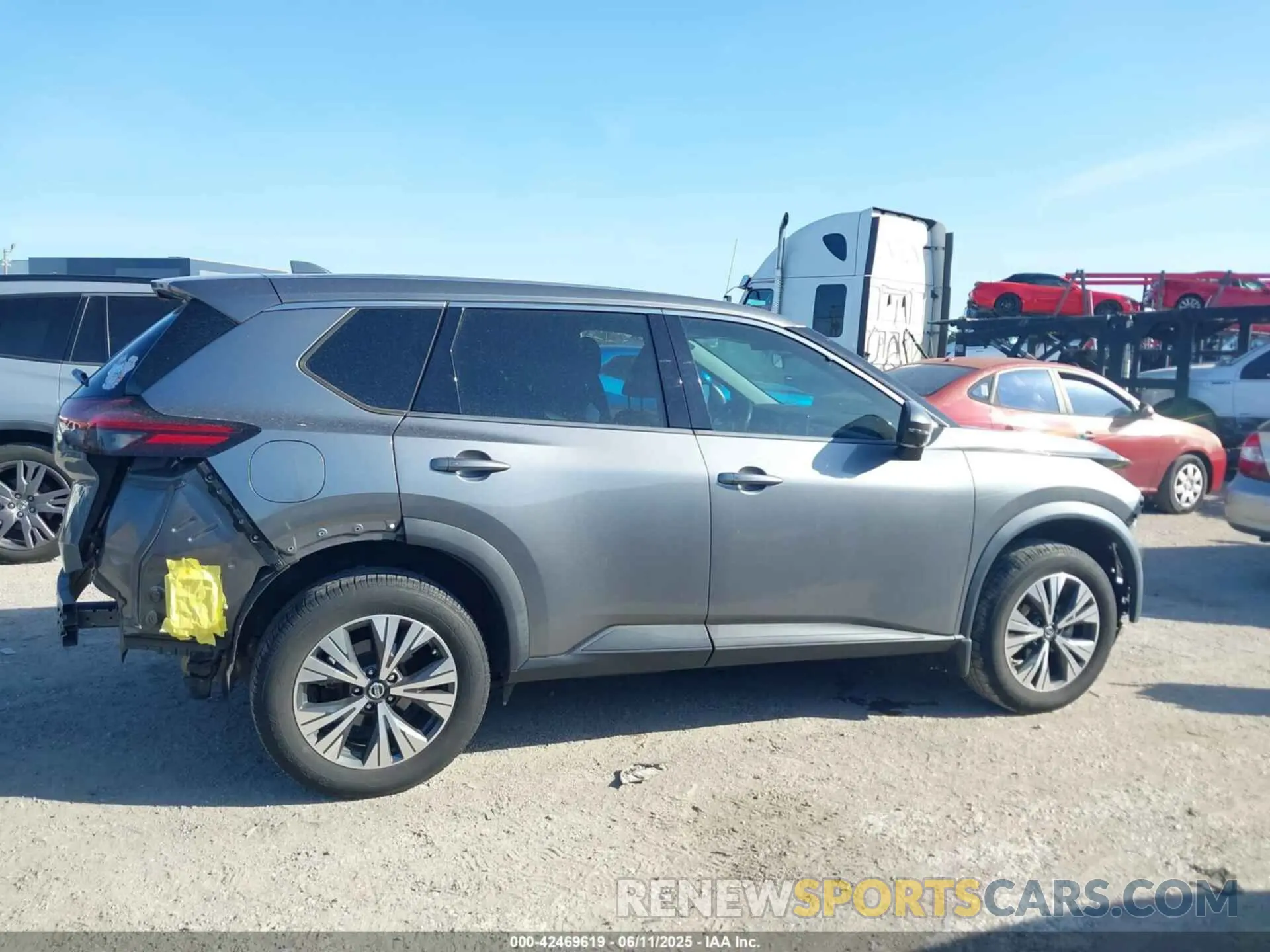 14 Photograph of a damaged car 5N1AT3BA8MC706460 NISSAN ROGUE 2021