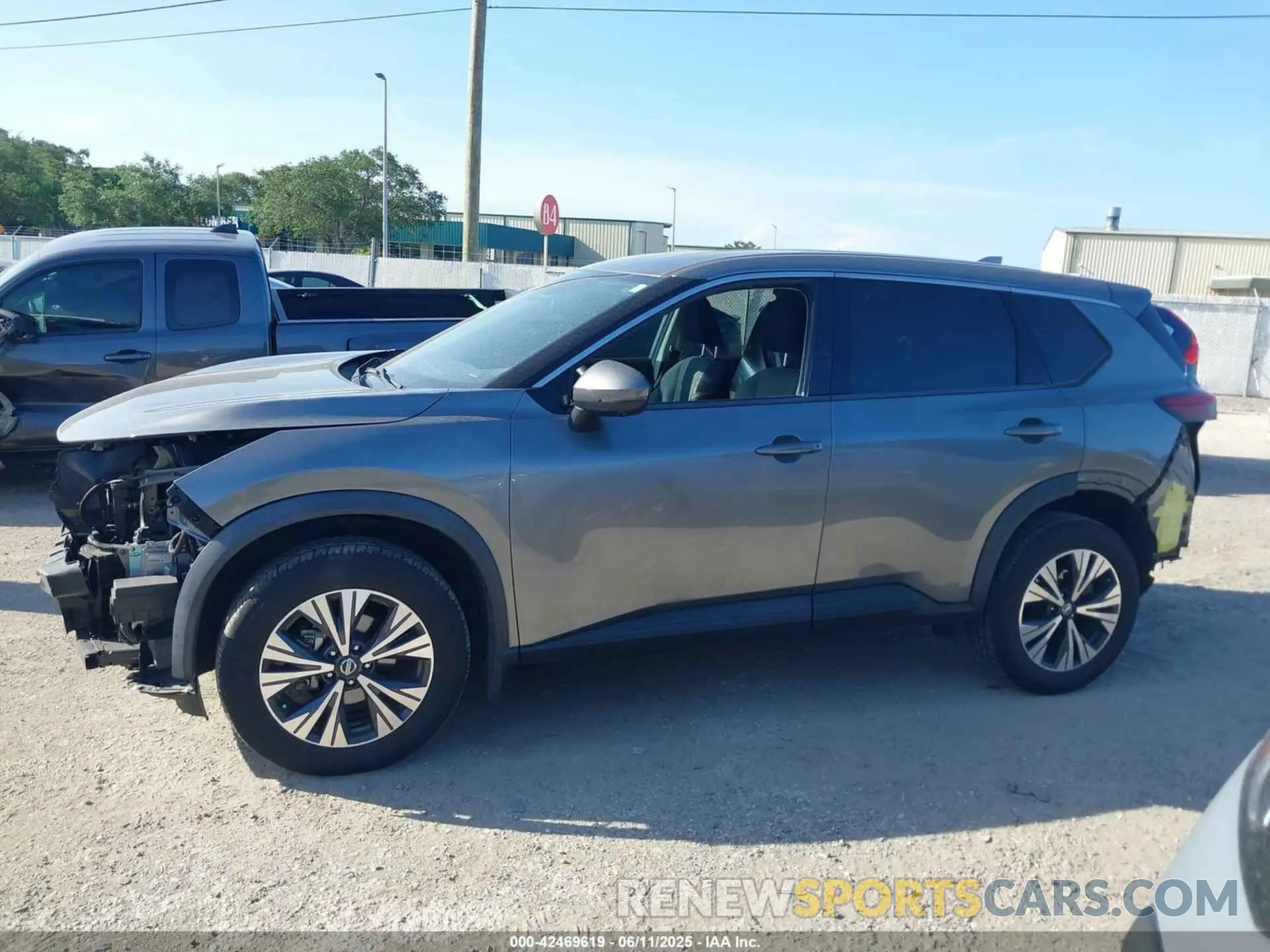 15 Photograph of a damaged car 5N1AT3BA8MC706460 NISSAN ROGUE 2021