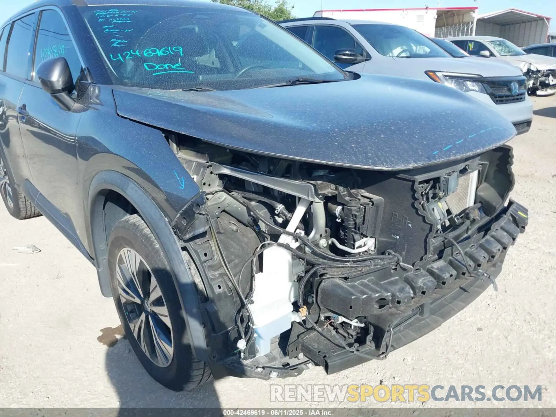 6 Photograph of a damaged car 5N1AT3BA8MC706460 NISSAN ROGUE 2021