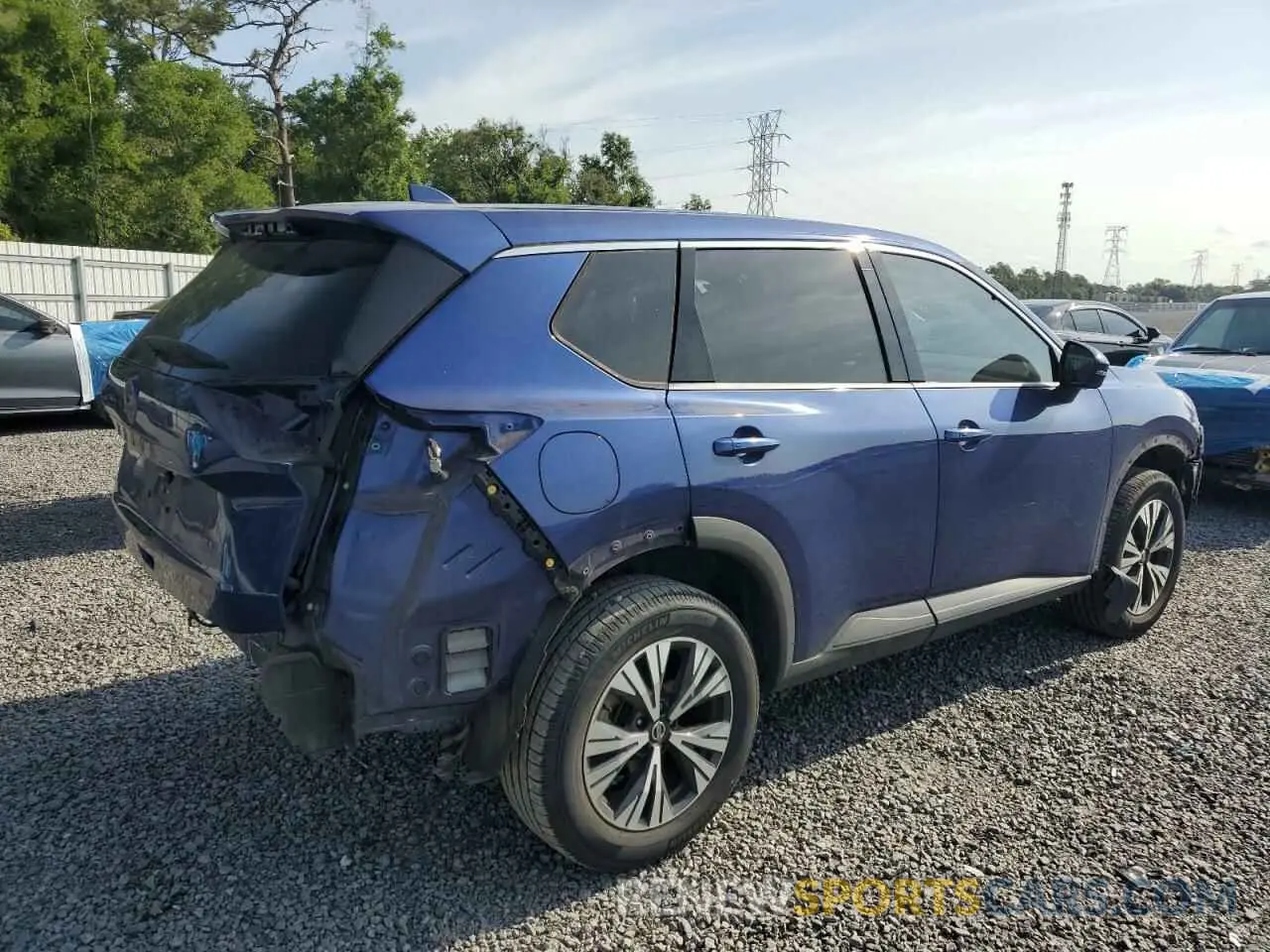 3 Photograph of a damaged car 5N1AT3BA8MC803822 NISSAN ROGUE 2021