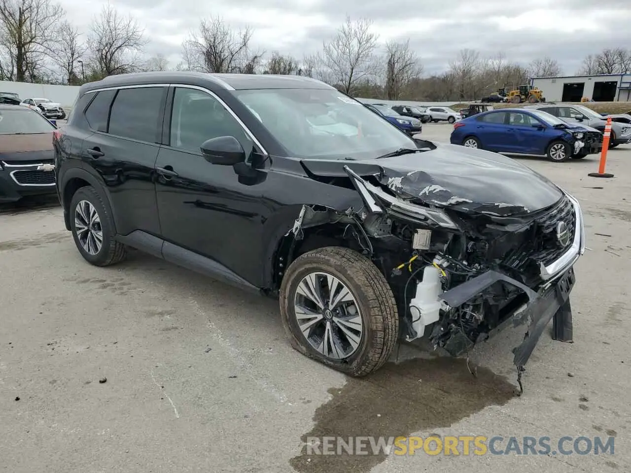 4 Photograph of a damaged car 5N1AT3BA8MC833547 NISSAN ROGUE 2021