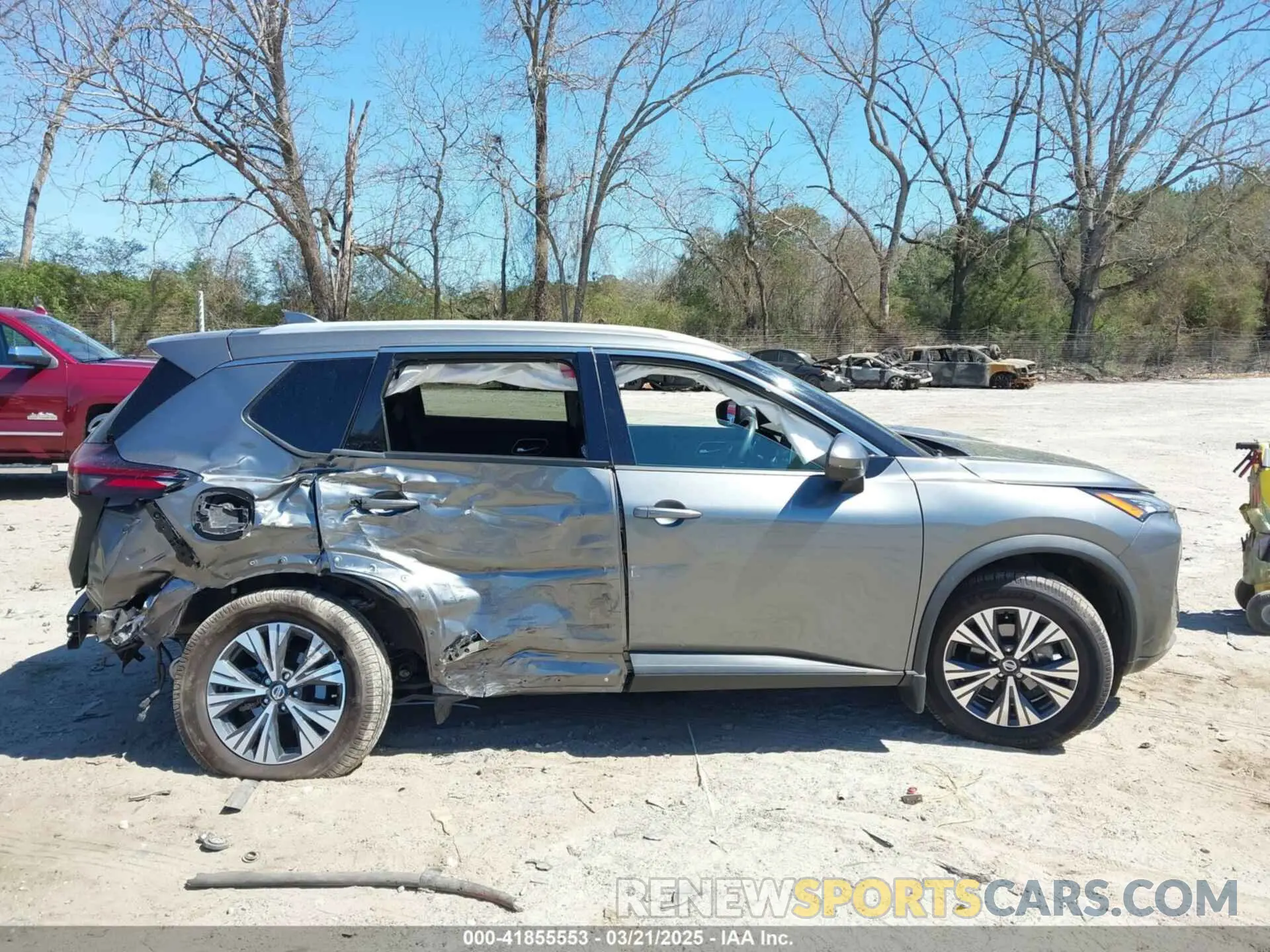14 Photograph of a damaged car 5N1AT3BA9MC692231 NISSAN ROGUE 2021