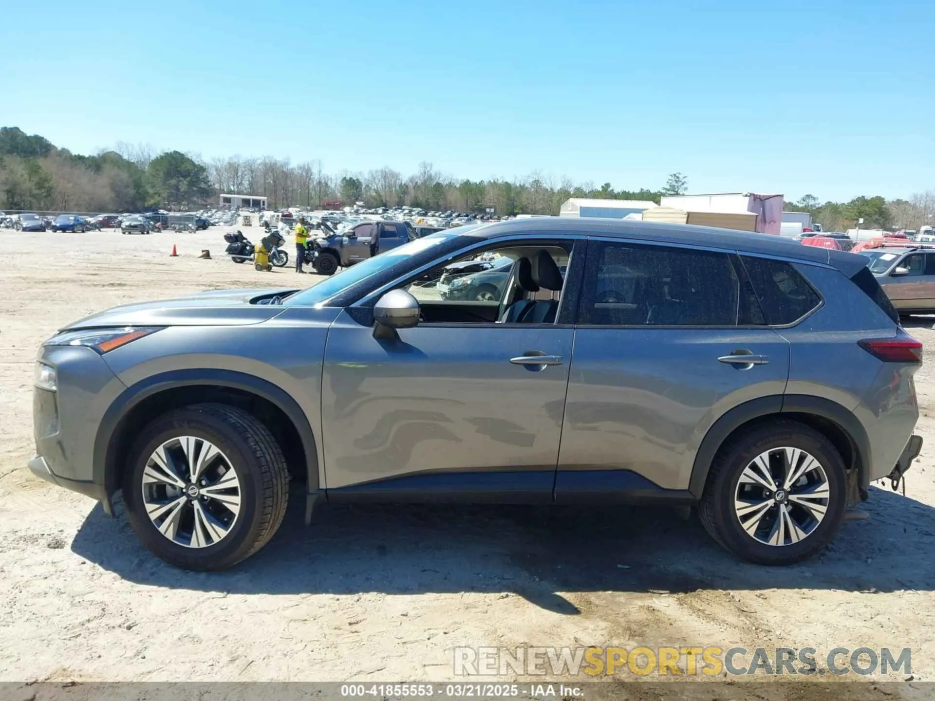 15 Photograph of a damaged car 5N1AT3BA9MC692231 NISSAN ROGUE 2021