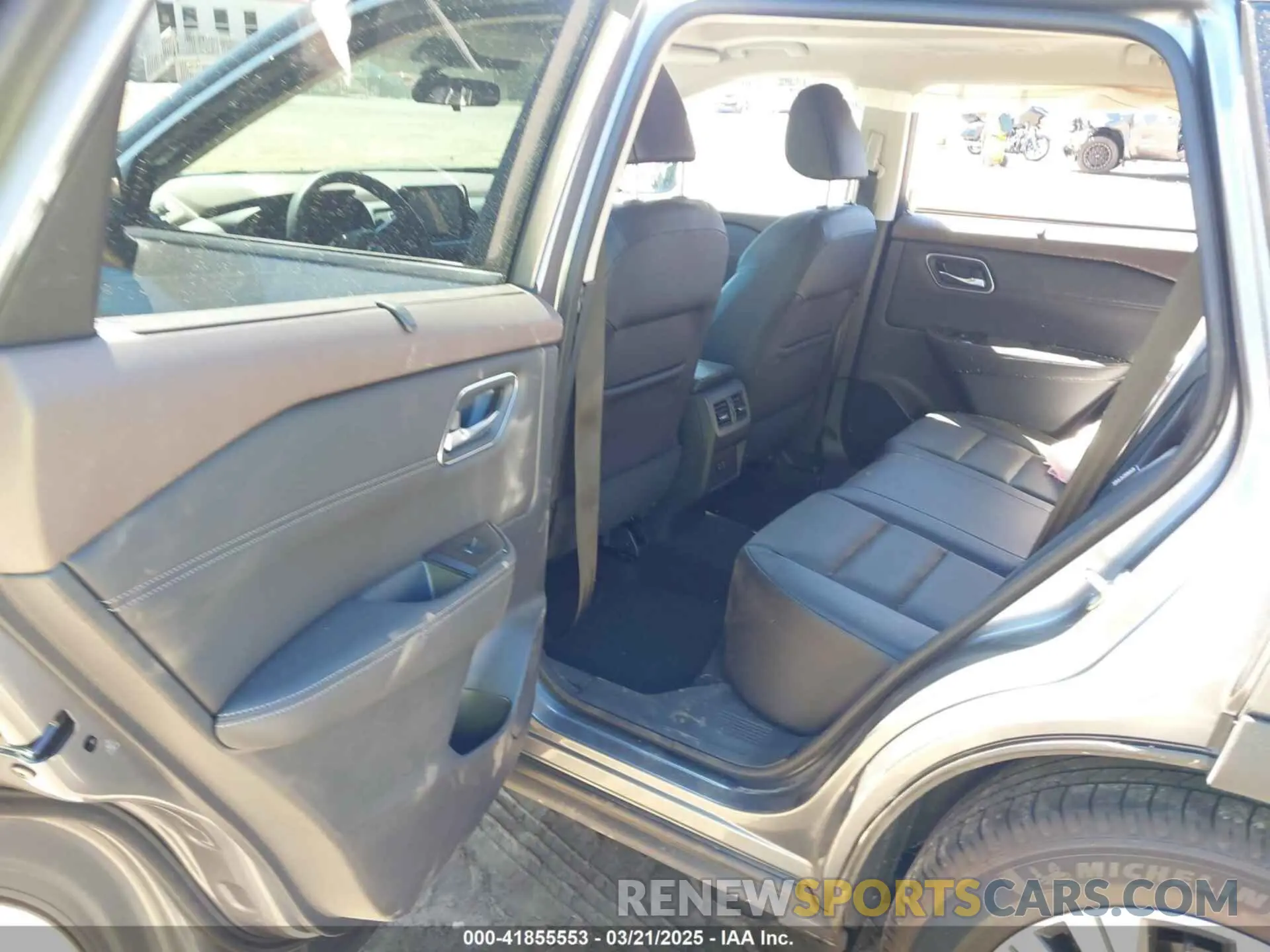 8 Photograph of a damaged car 5N1AT3BA9MC692231 NISSAN ROGUE 2021