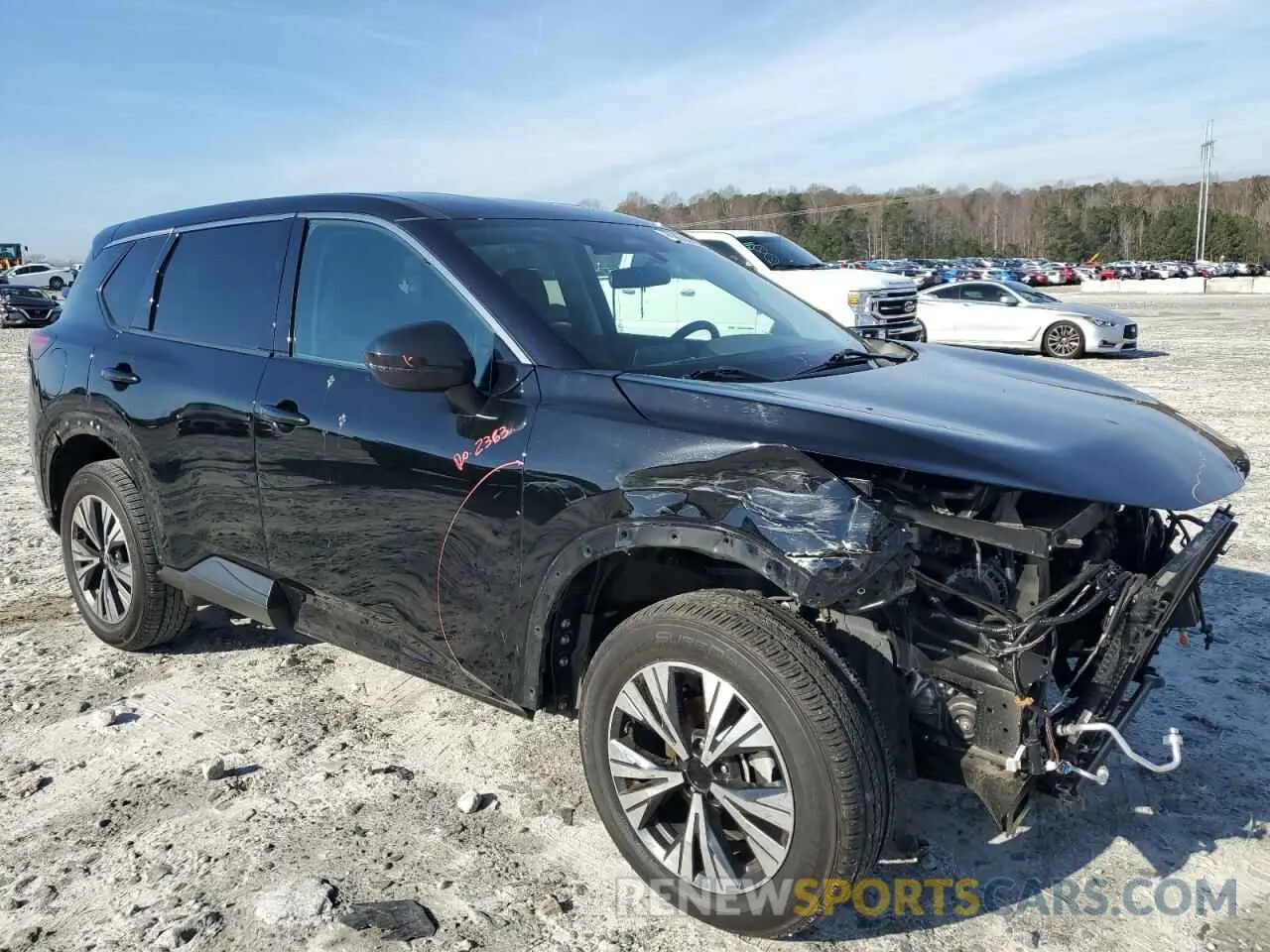 4 Photograph of a damaged car 5N1AT3BA9MC732680 NISSAN ROGUE 2021