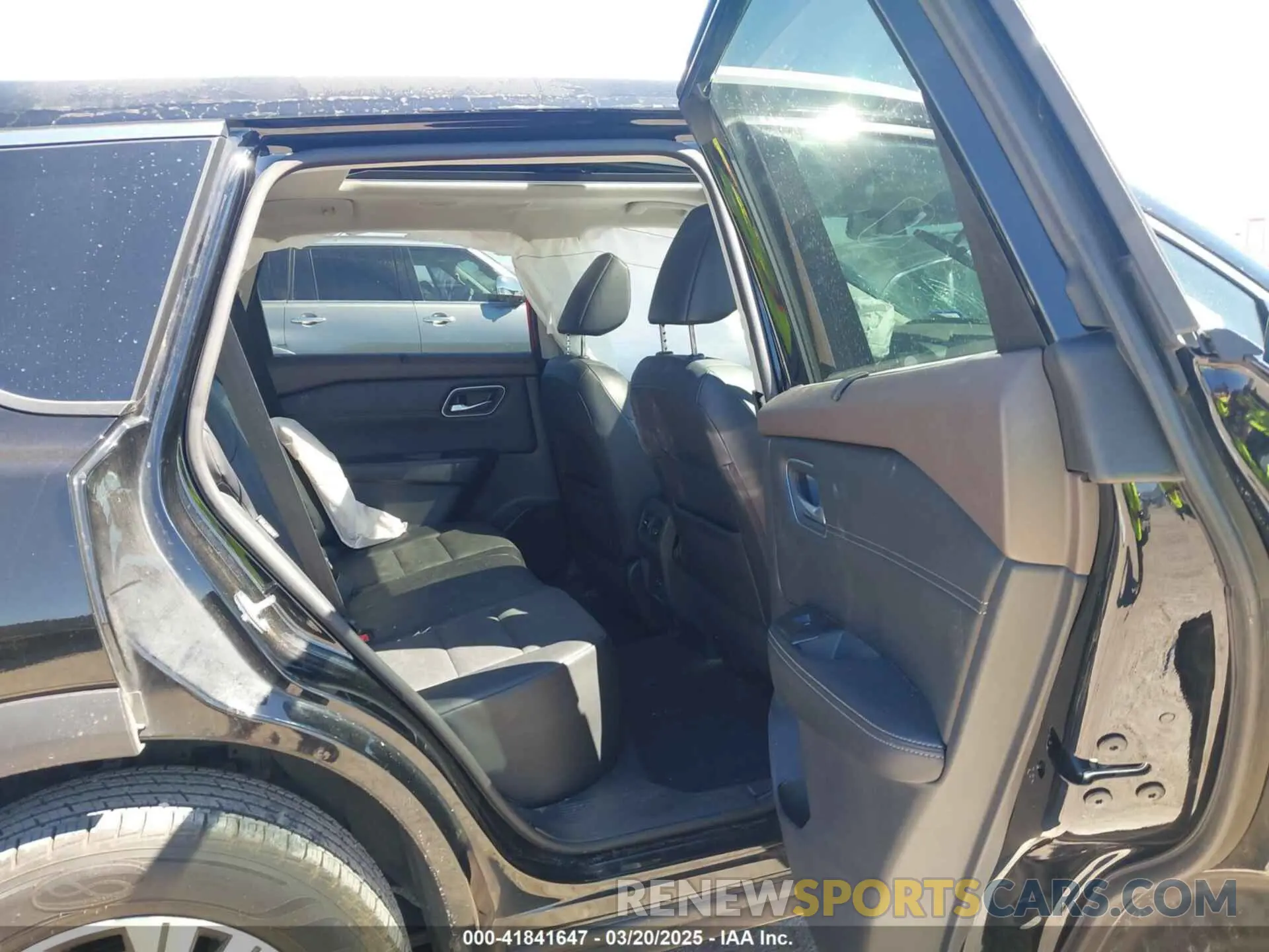 8 Photograph of a damaged car 5N1AT3BA9MC735403 NISSAN ROGUE 2021