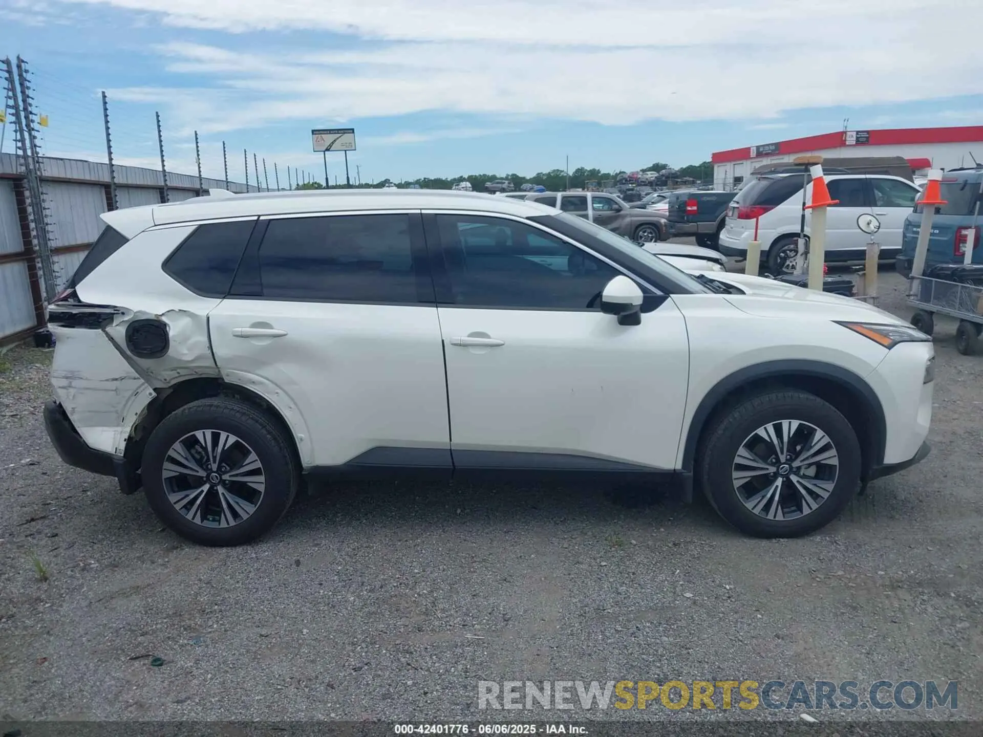 13 Photograph of a damaged car 5N1AT3BA9MC809337 NISSAN ROGUE 2021