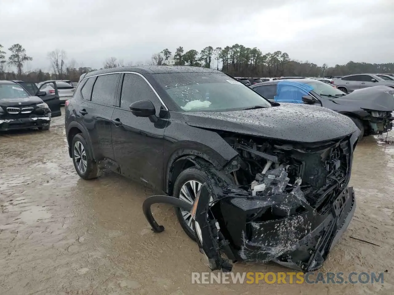 4 Photograph of a damaged car 5N1AT3BAXMC758849 NISSAN ROGUE 2021