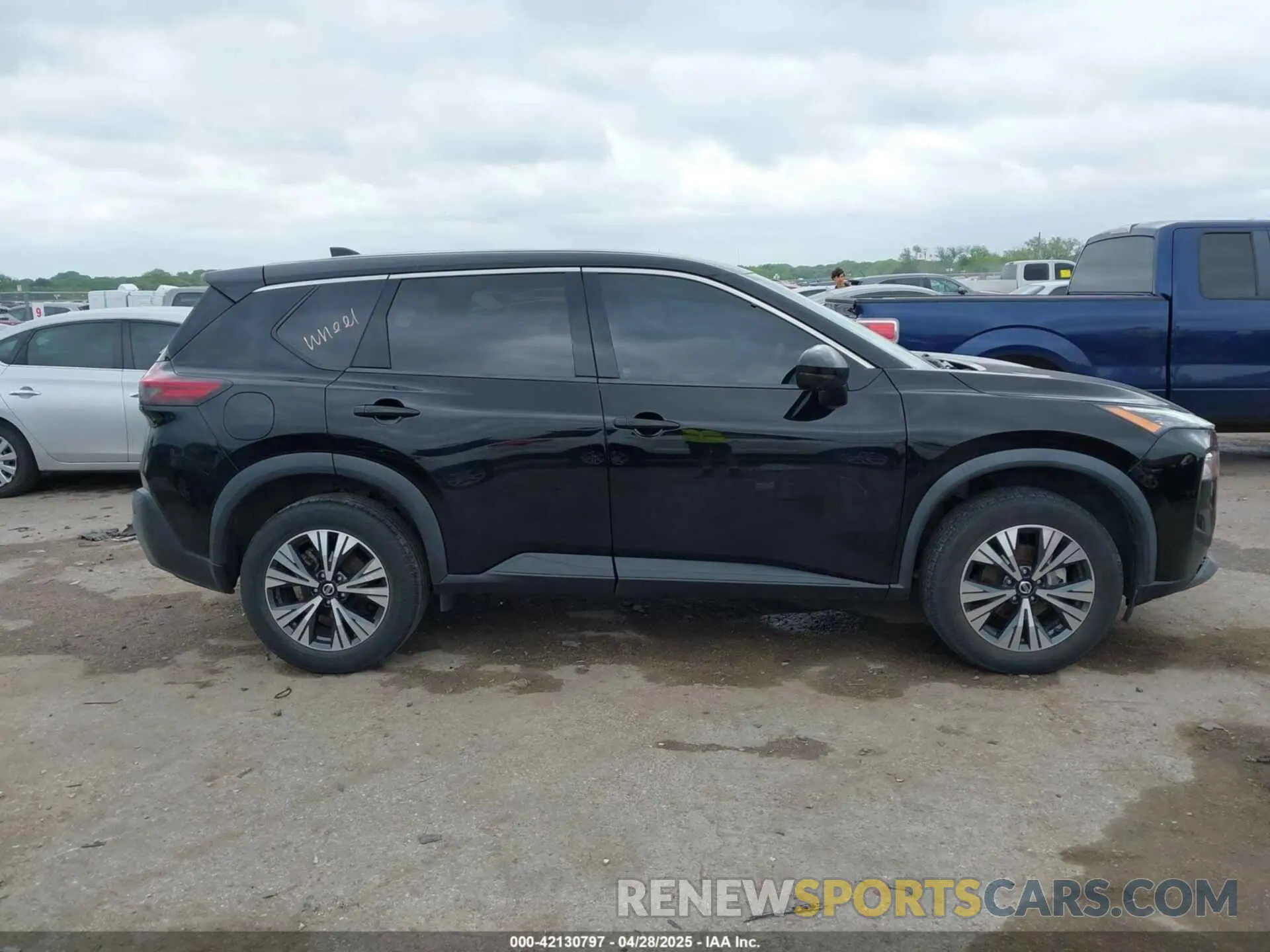 13 Photograph of a damaged car 5N1AT3BAXMC780382 NISSAN ROGUE 2021