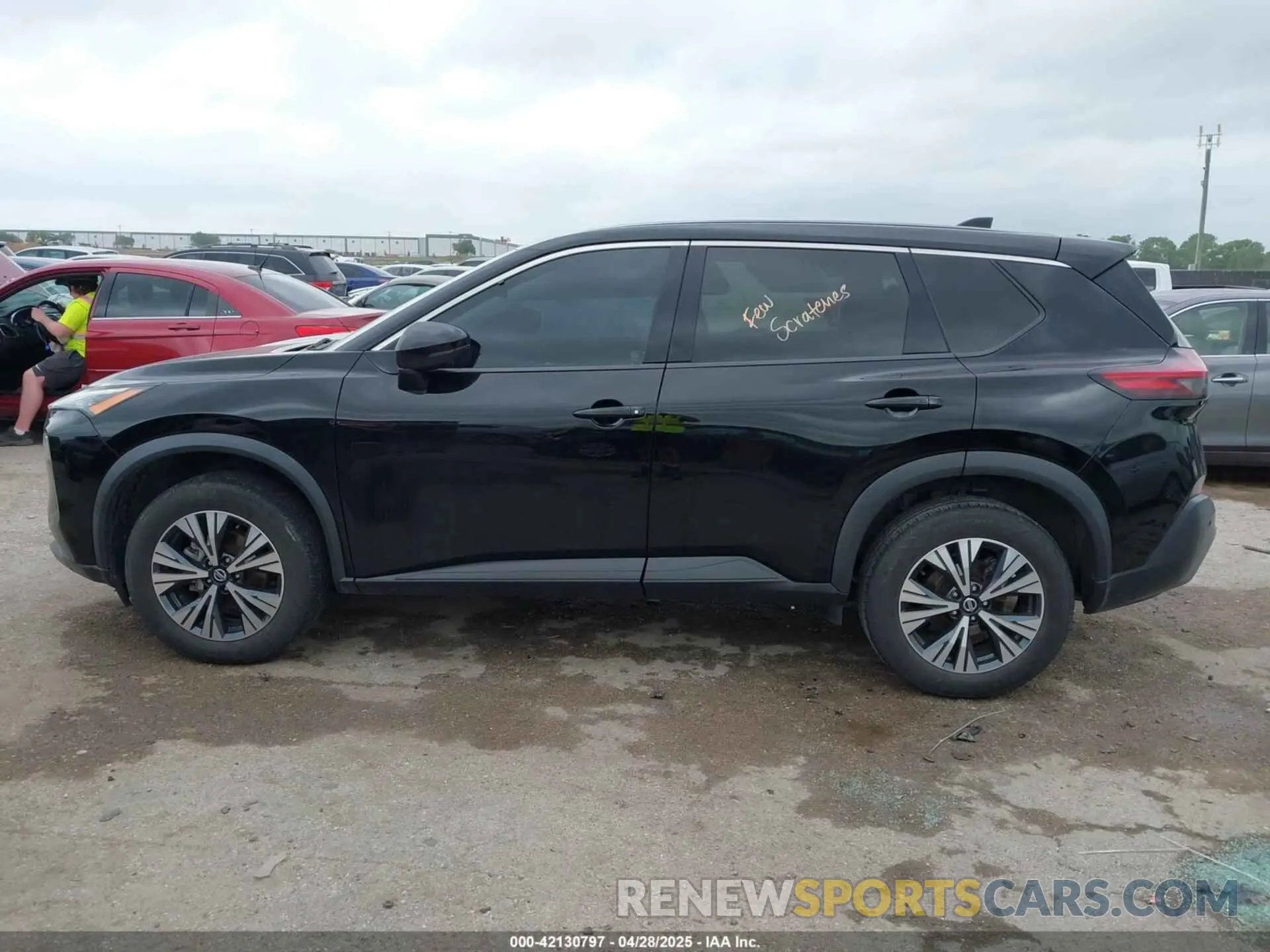 14 Photograph of a damaged car 5N1AT3BAXMC780382 NISSAN ROGUE 2021