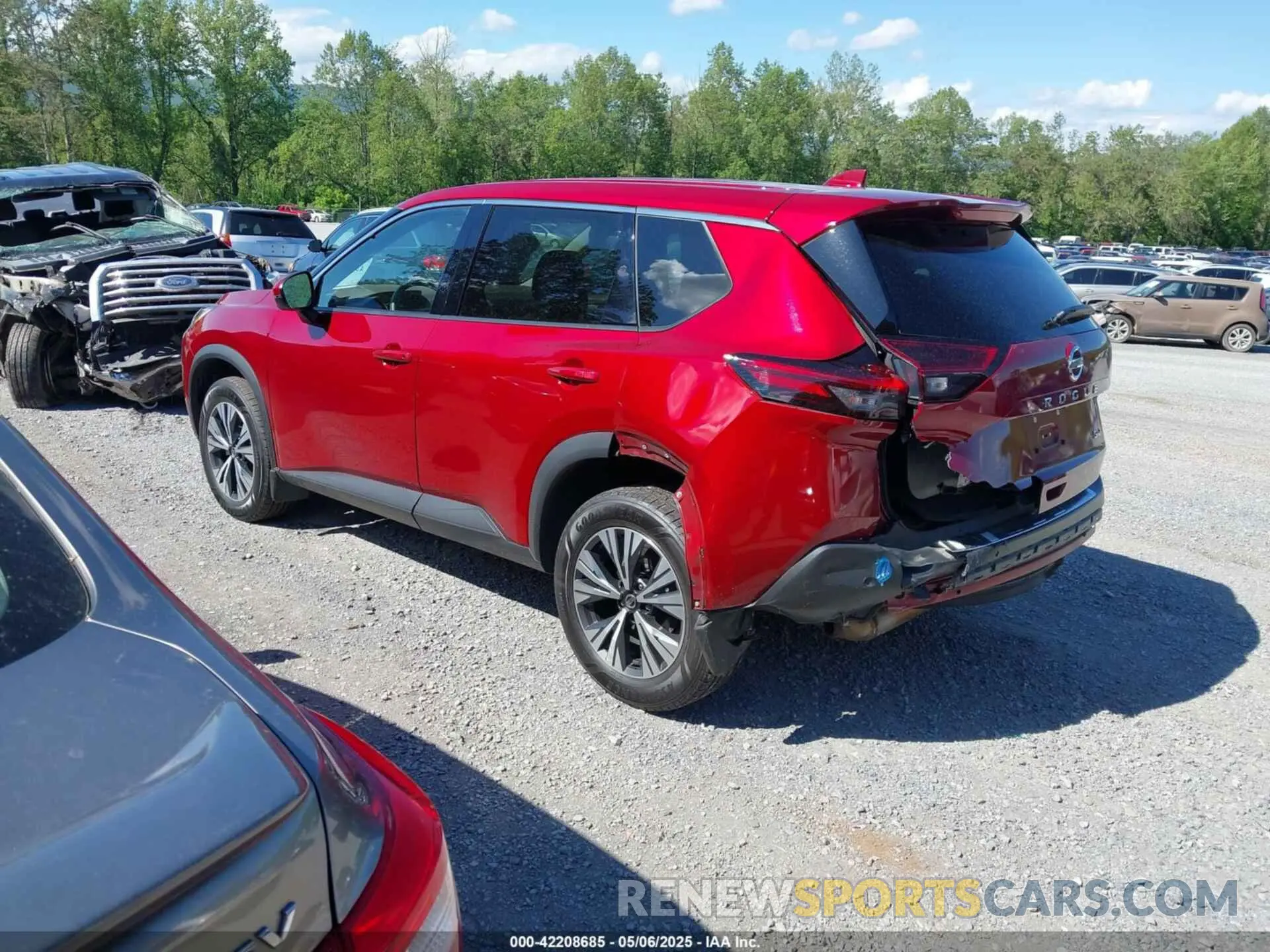 3 Photograph of a damaged car 5N1AT3BAXMC798896 NISSAN ROGUE 2021