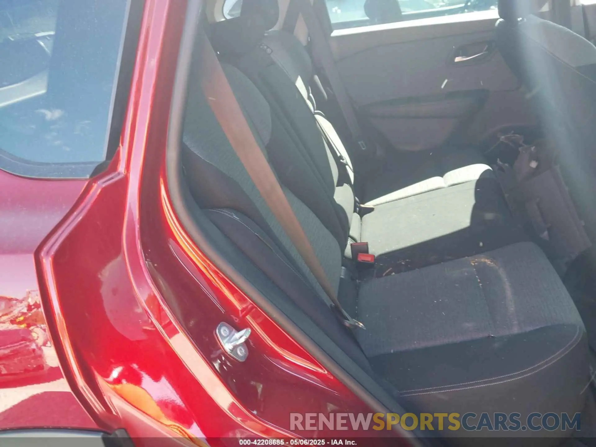 8 Photograph of a damaged car 5N1AT3BAXMC798896 NISSAN ROGUE 2021