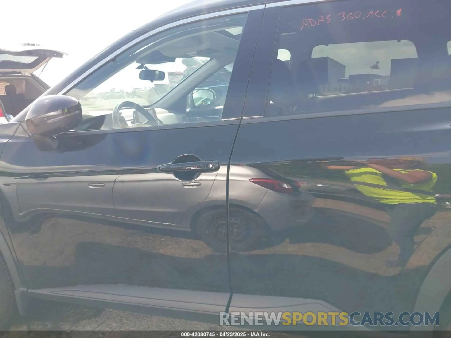 15 Photograph of a damaged car 5N1AT3BB0MC776740 NISSAN ROGUE 2021
