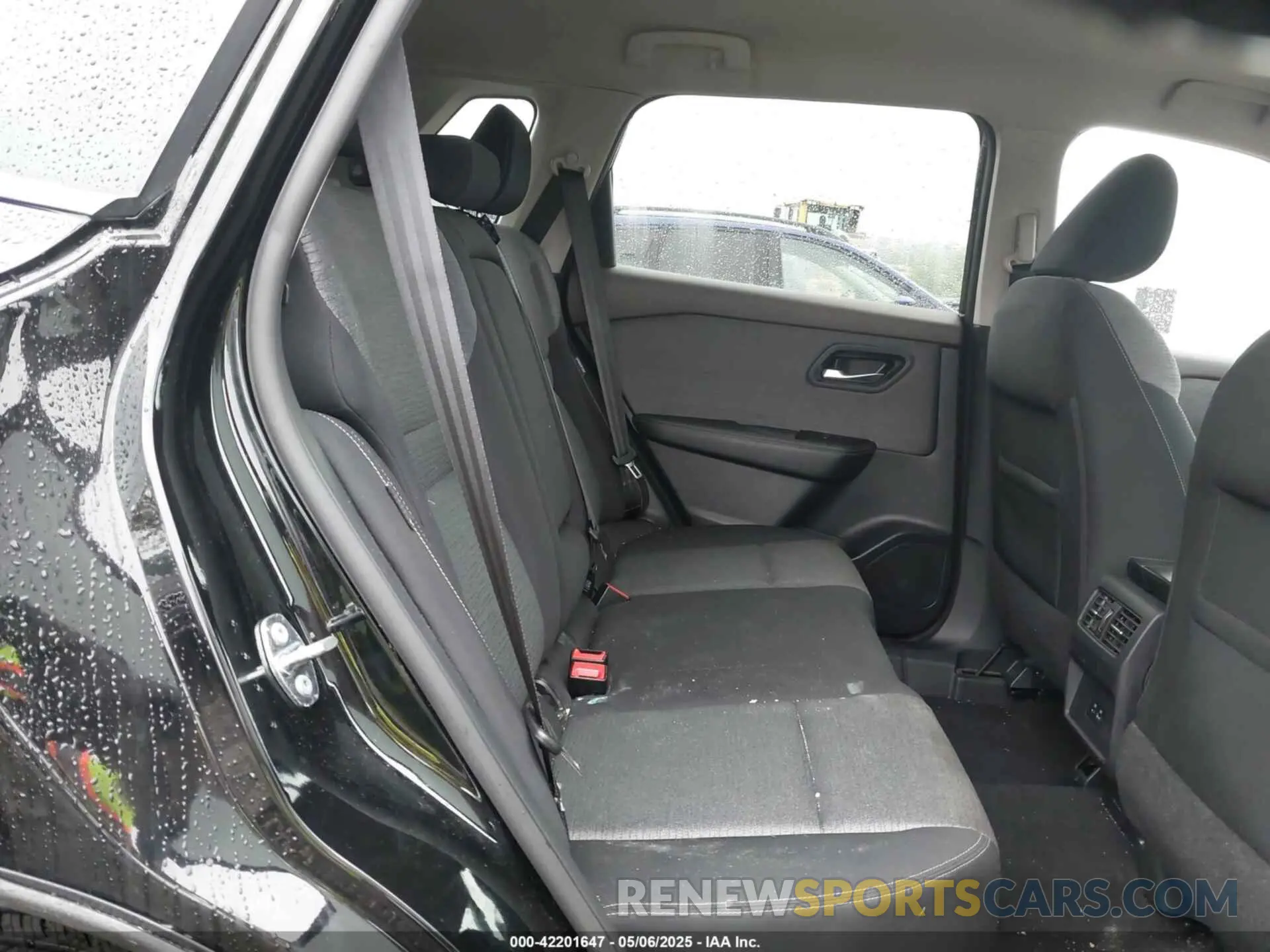 8 Photograph of a damaged car 5N1AT3BB1MC689347 NISSAN ROGUE 2021