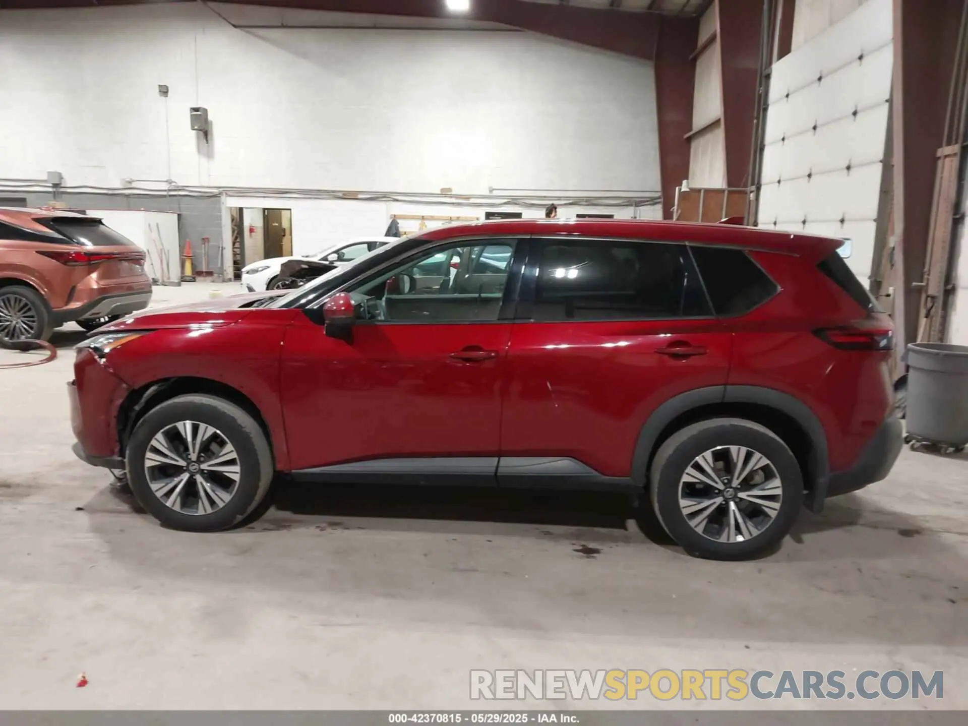 14 Photograph of a damaged car 5N1AT3BB1MC709323 NISSAN ROGUE 2021