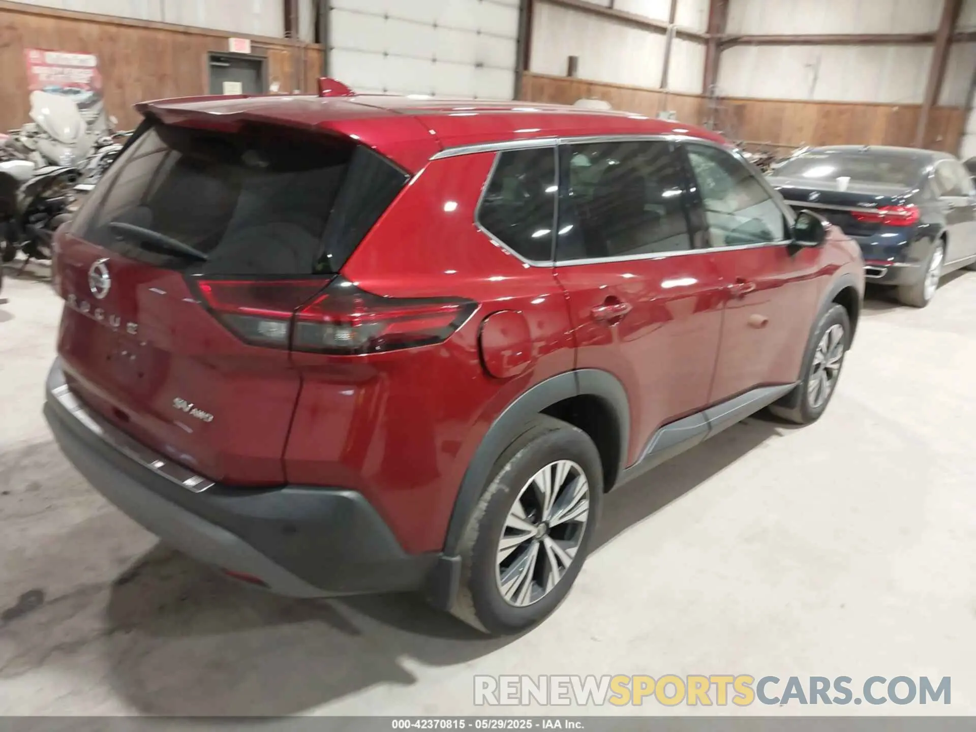 4 Photograph of a damaged car 5N1AT3BB1MC709323 NISSAN ROGUE 2021