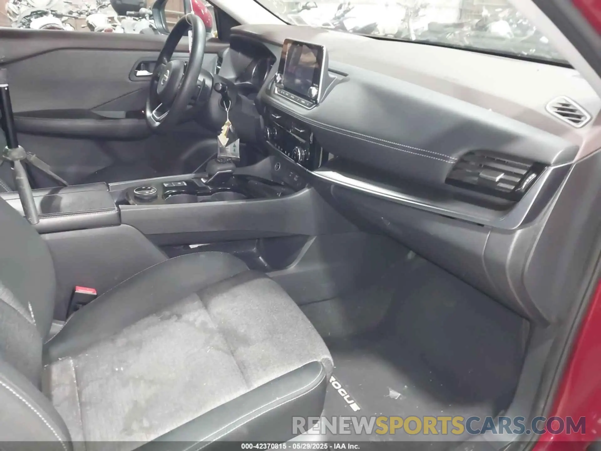 5 Photograph of a damaged car 5N1AT3BB1MC709323 NISSAN ROGUE 2021