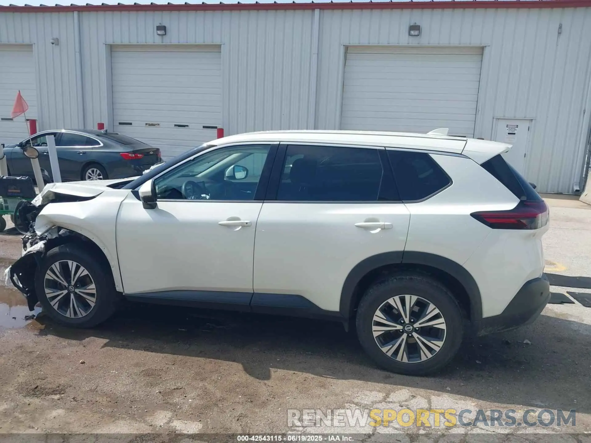 14 Photograph of a damaged car 5N1AT3BB1MC791070 NISSAN ROGUE 2021