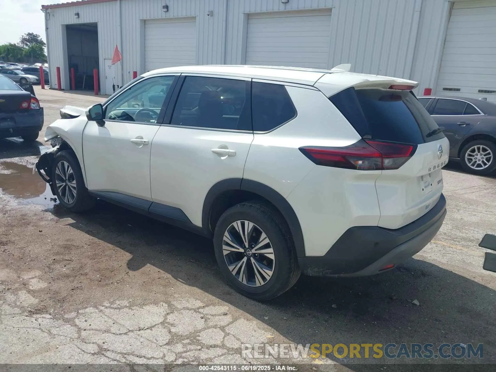 3 Photograph of a damaged car 5N1AT3BB1MC791070 NISSAN ROGUE 2021