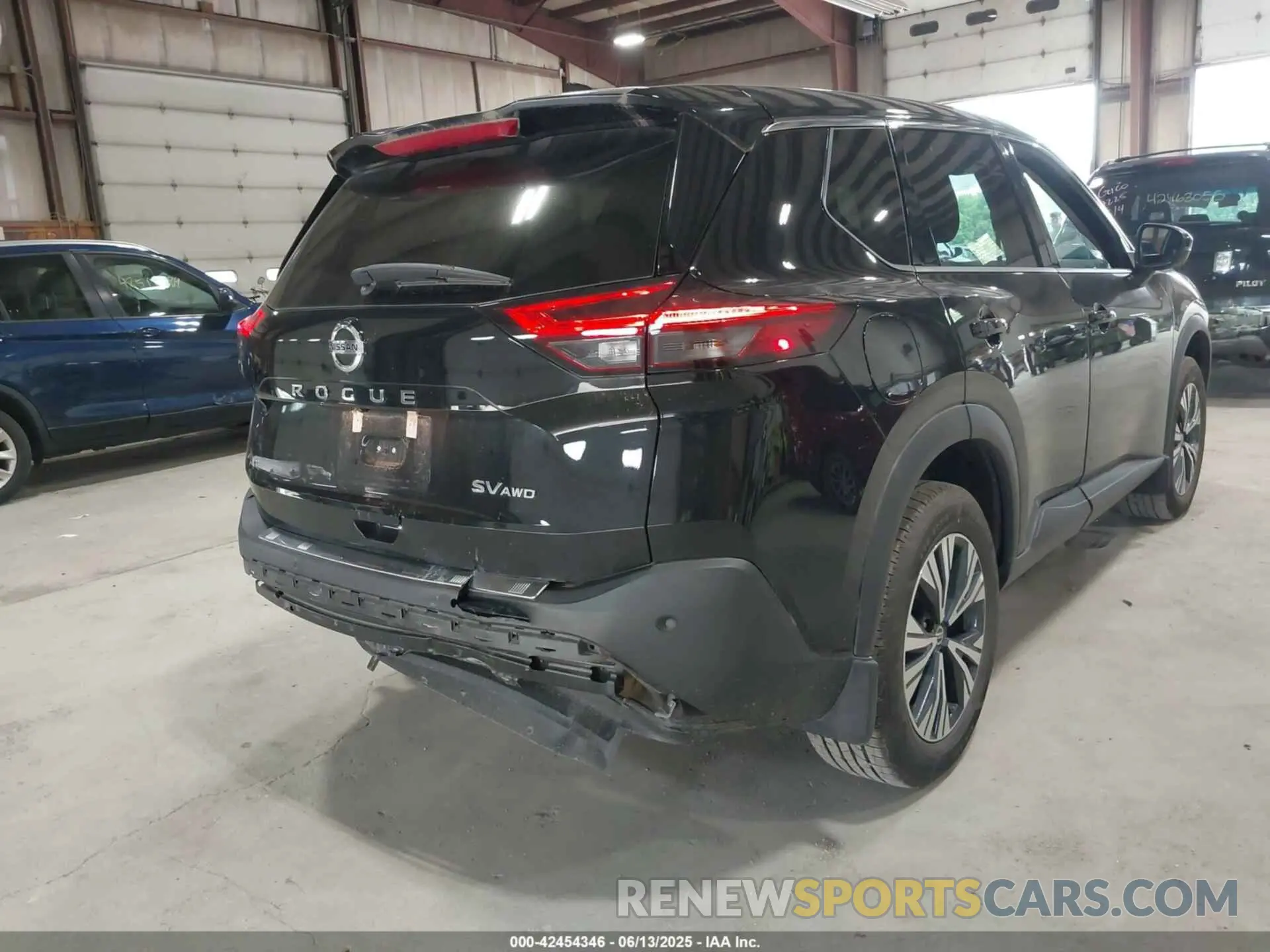 18 Photograph of a damaged car 5N1AT3BB1MC808210 NISSAN ROGUE 2021