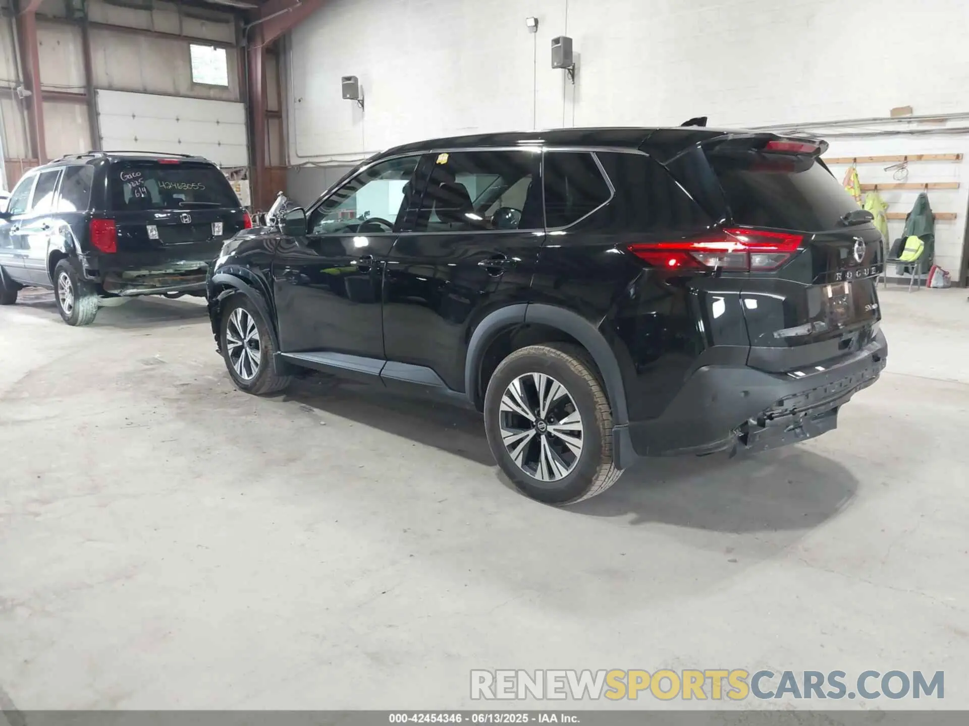3 Photograph of a damaged car 5N1AT3BB1MC808210 NISSAN ROGUE 2021