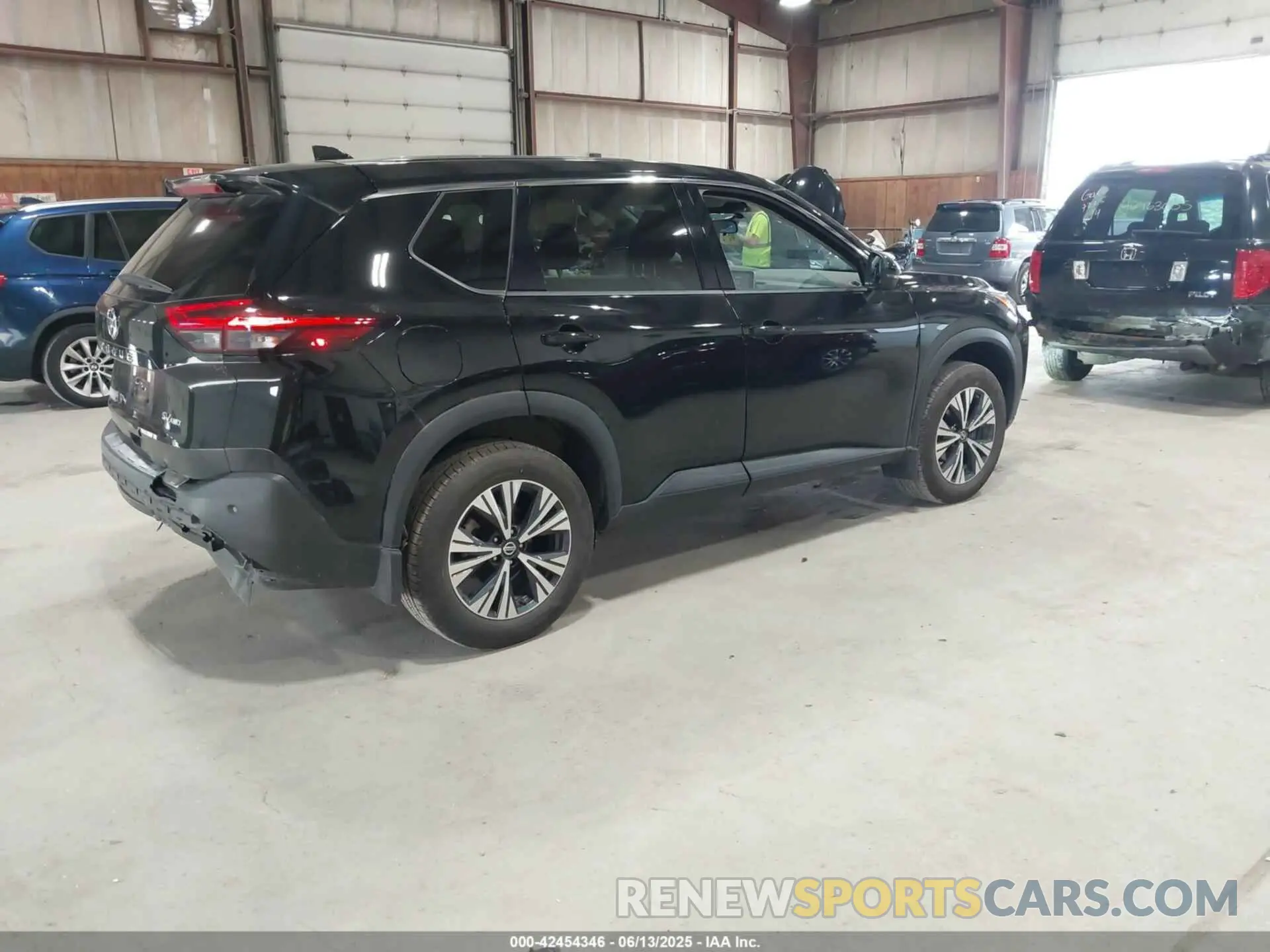 4 Photograph of a damaged car 5N1AT3BB1MC808210 NISSAN ROGUE 2021