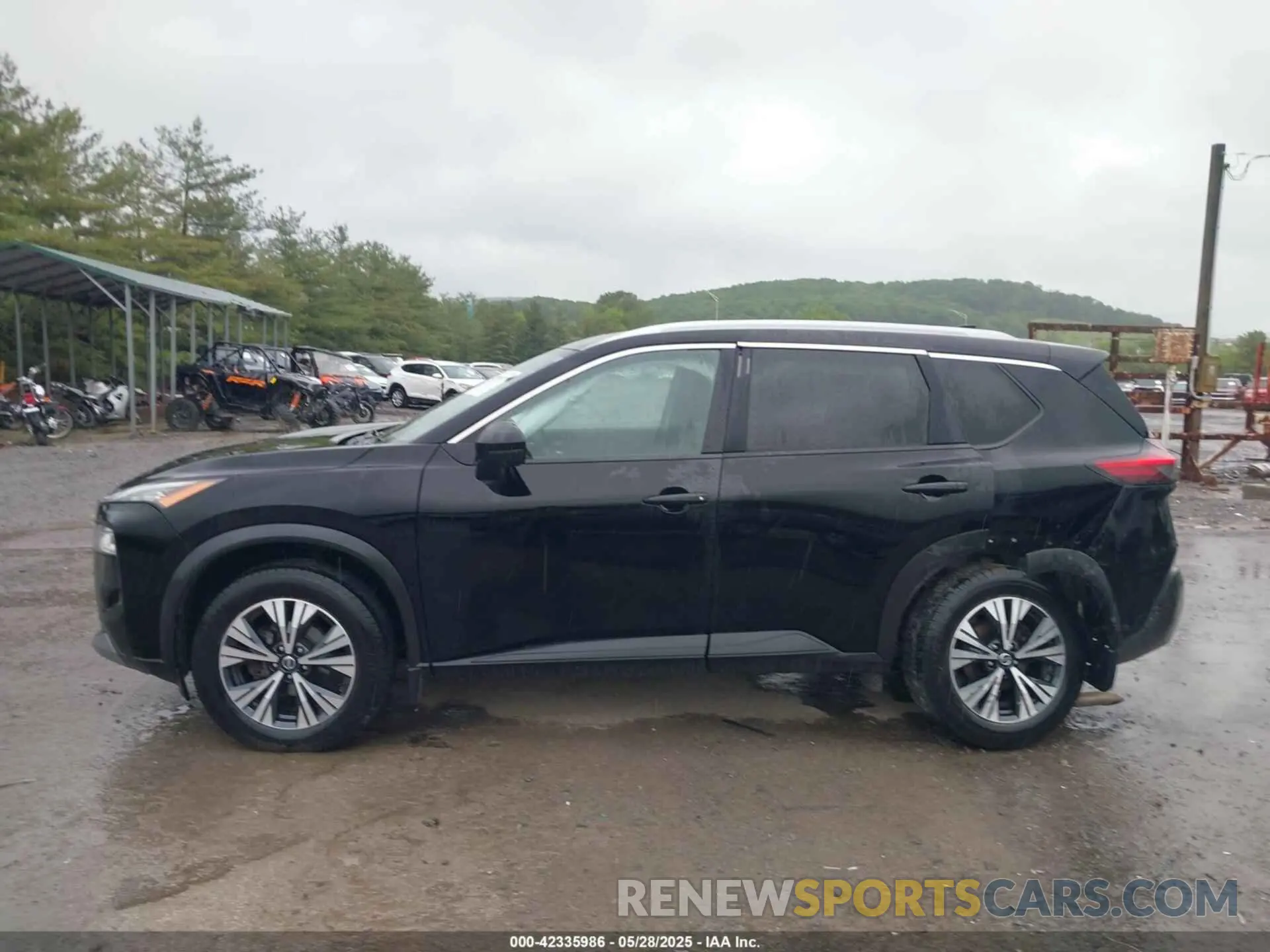 14 Photograph of a damaged car 5N1AT3BB2MC694699 NISSAN ROGUE 2021