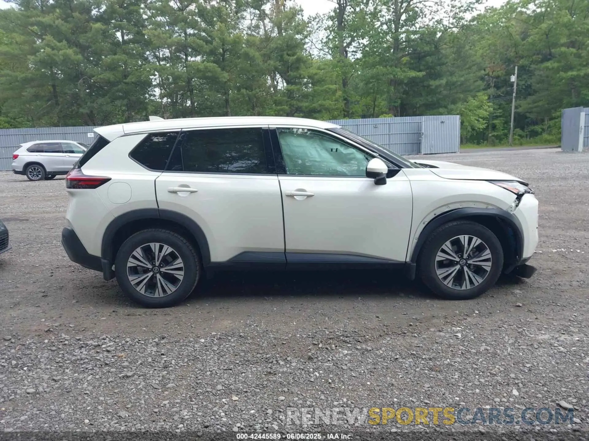 13 Photograph of a damaged car 5N1AT3BB2MC793975 NISSAN ROGUE 2021