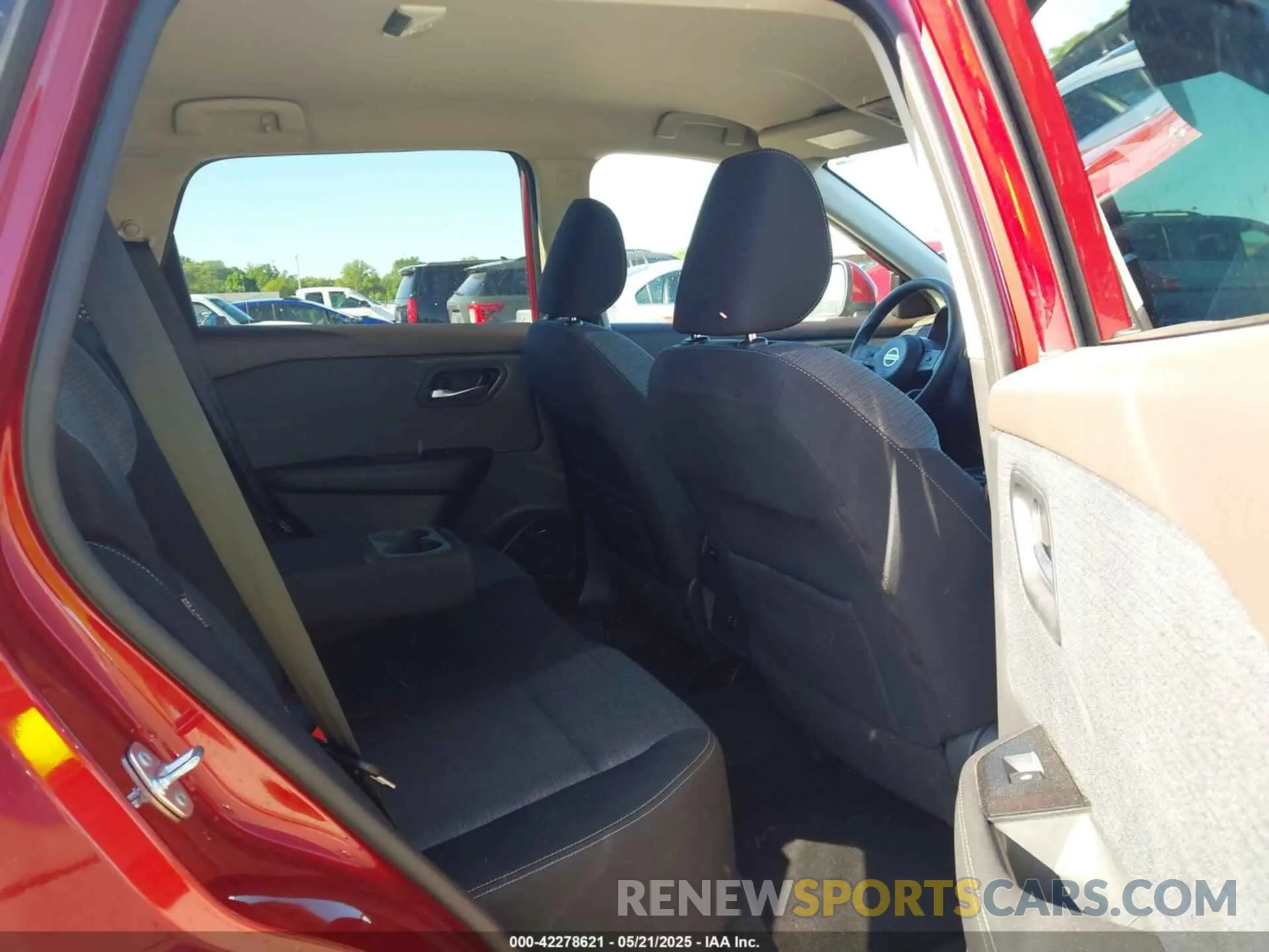 8 Photograph of a damaged car 5N1AT3BB2MC803906 NISSAN ROGUE 2021