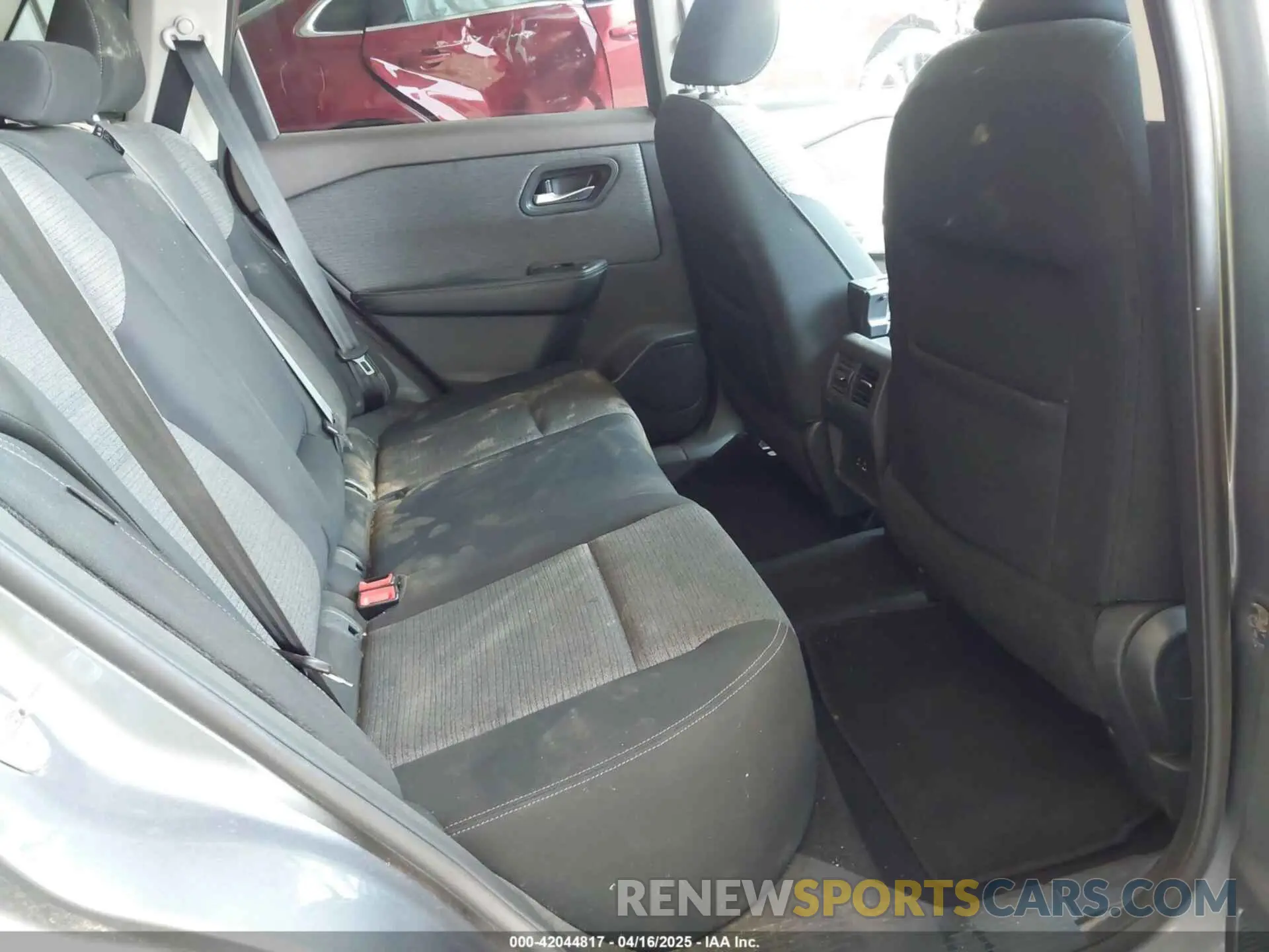 8 Photograph of a damaged car 5N1AT3BB2MC809642 NISSAN ROGUE 2021