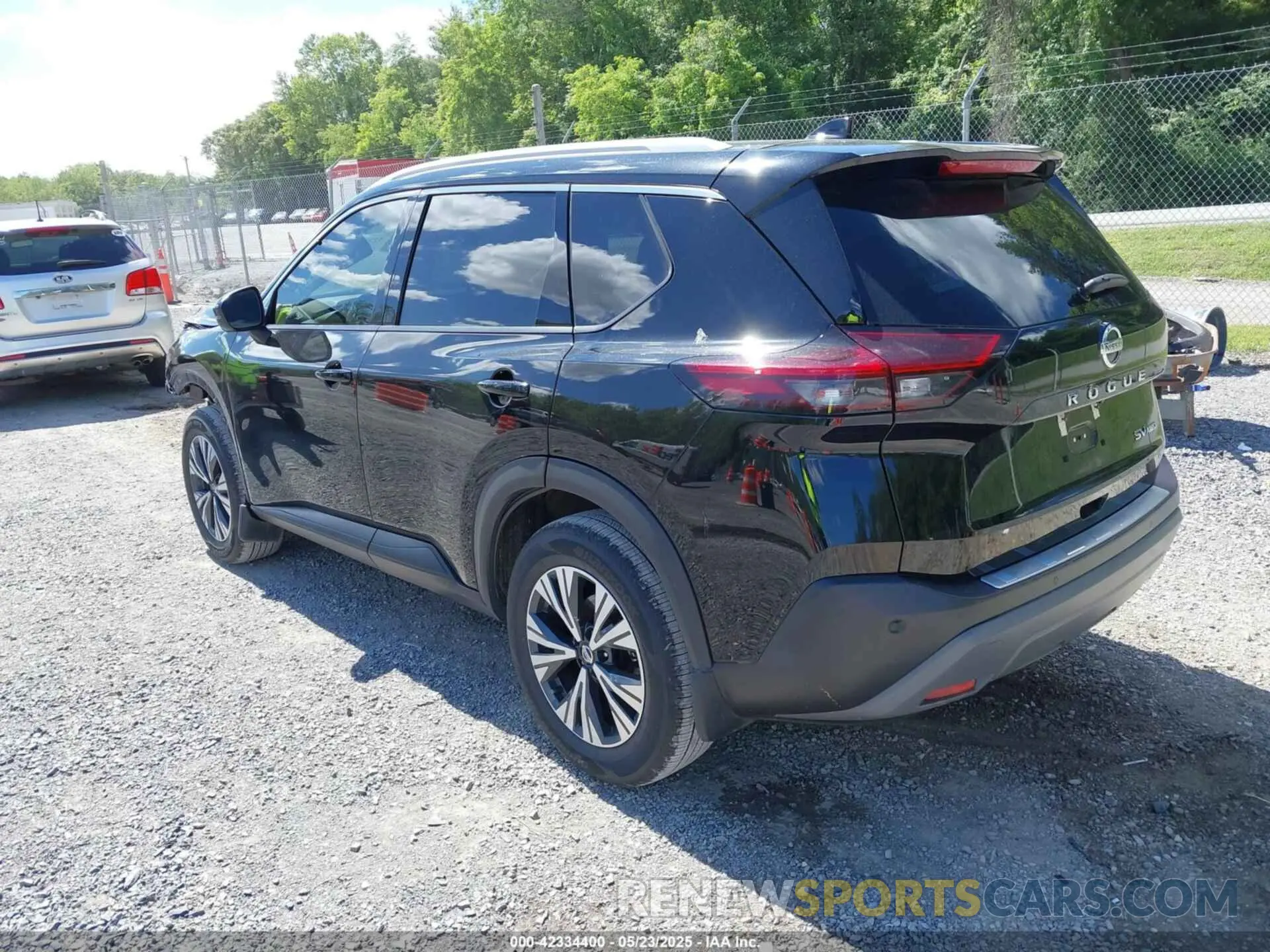 3 Photograph of a damaged car 5N1AT3BB3MC696719 NISSAN ROGUE 2021