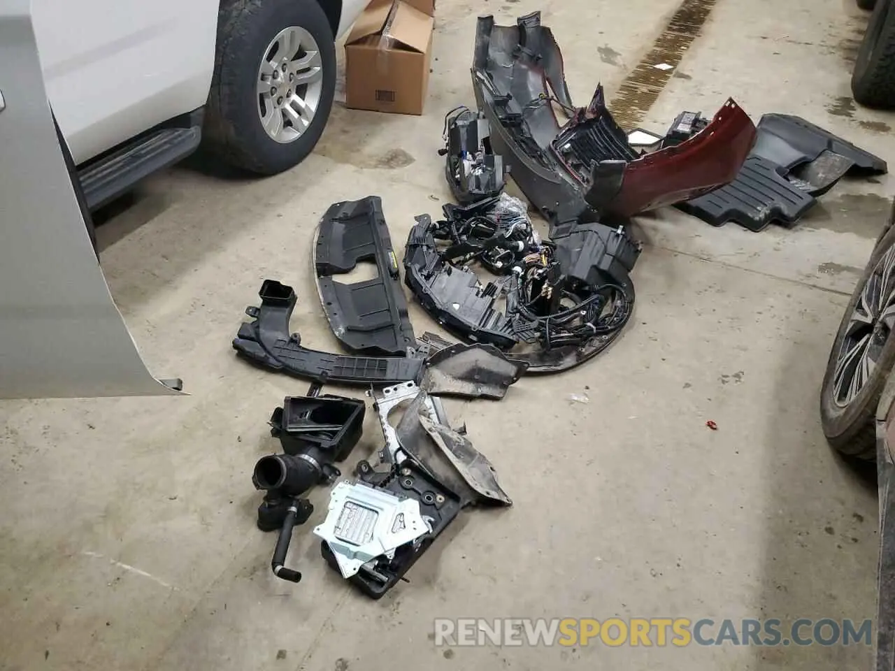 13 Photograph of a damaged car 5N1AT3BB3MC724535 NISSAN ROGUE 2021