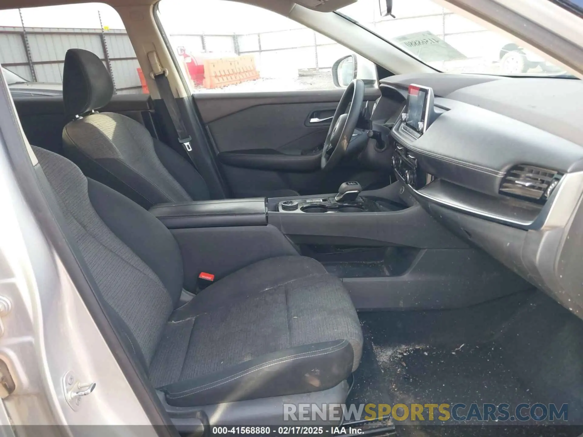 5 Photograph of a damaged car 5N1AT3BB4MC719845 NISSAN ROGUE 2021