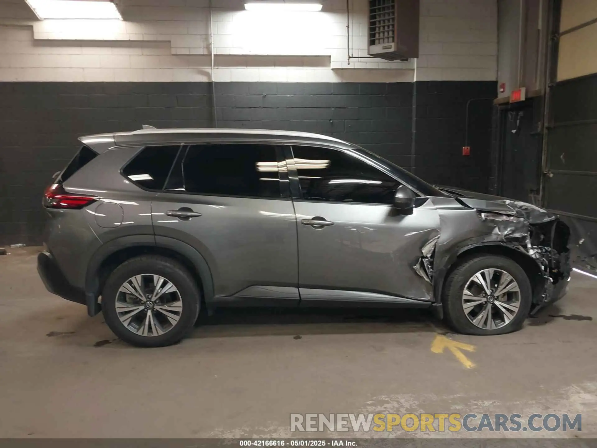 13 Photograph of a damaged car 5N1AT3BB4MC783044 NISSAN ROGUE 2021
