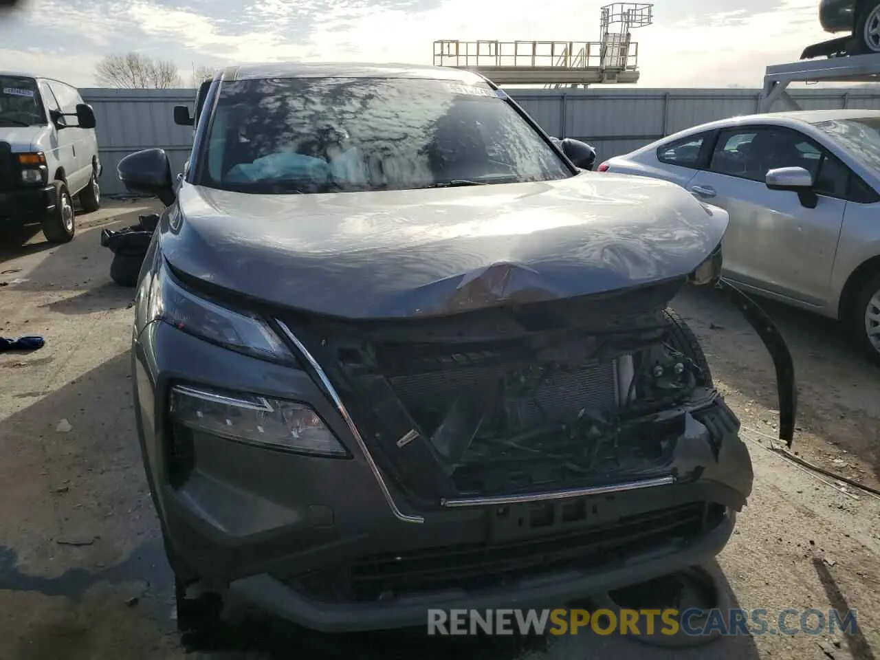 5 Photograph of a damaged car 5N1AT3BB5MC693885 NISSAN ROGUE 2021