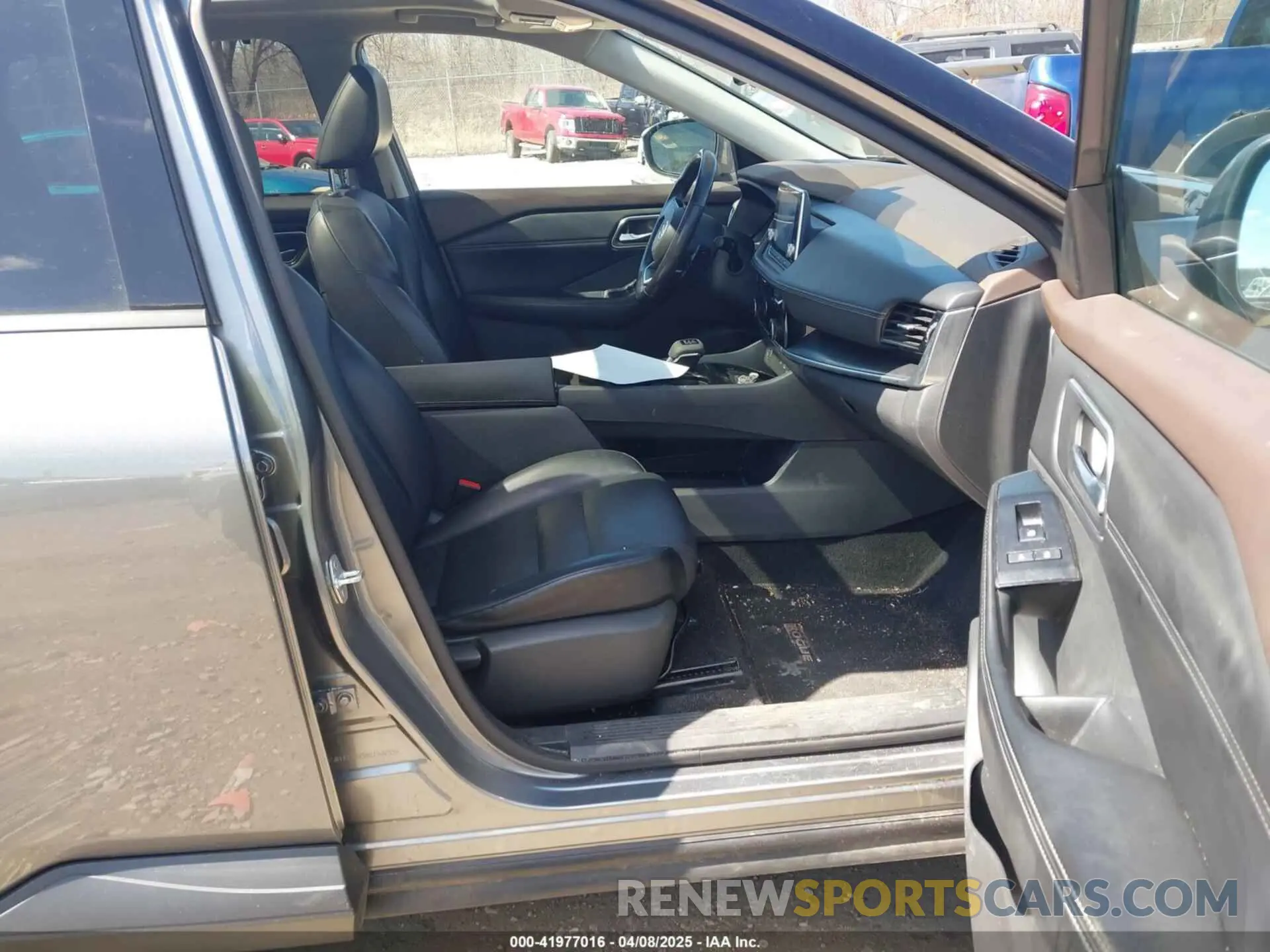 5 Photograph of a damaged car 5N1AT3BB5MC759755 NISSAN ROGUE 2021