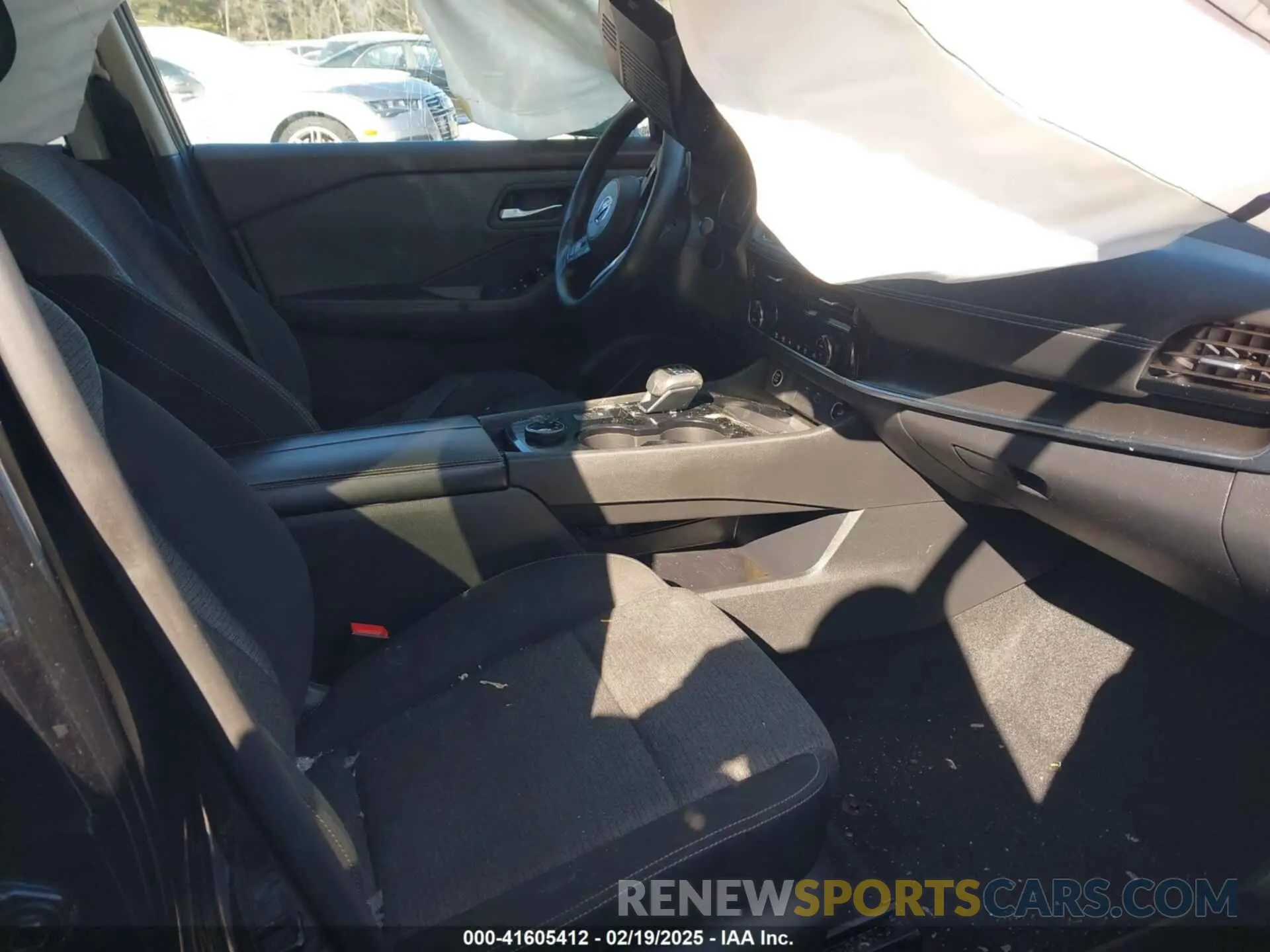 5 Photograph of a damaged car 5N1AT3BB5MC765930 NISSAN ROGUE 2021