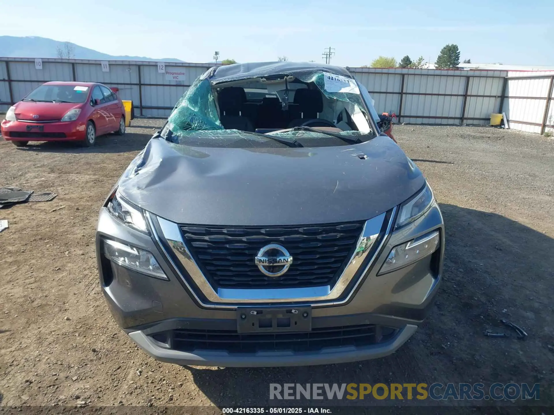 12 Photograph of a damaged car 5N1AT3BB5MC821400 NISSAN ROGUE 2021